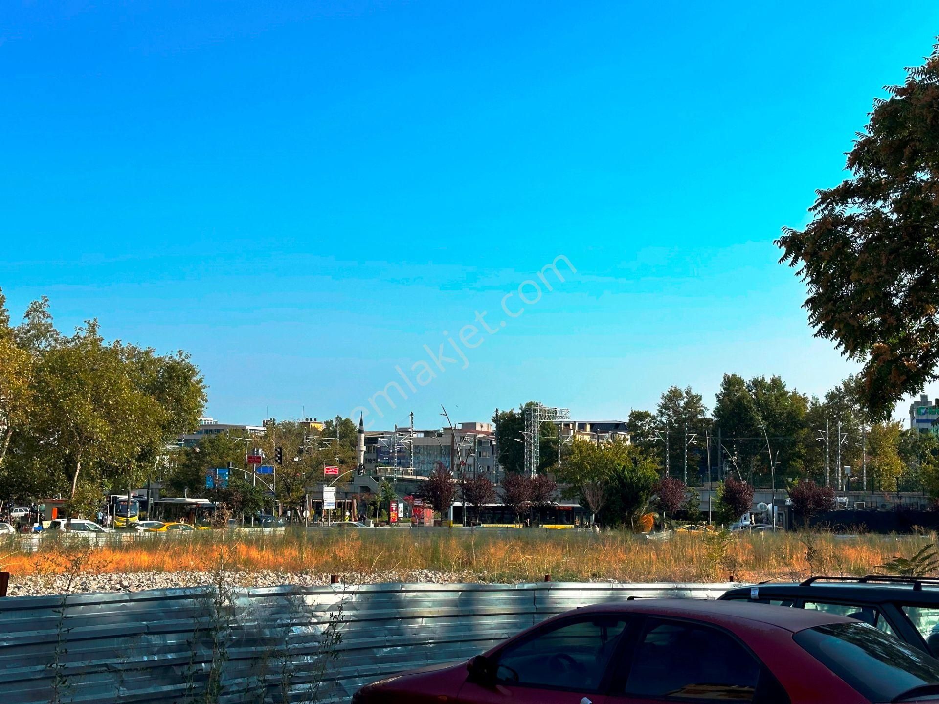 Kartal Meydan'da 5 Yıllık 3 Katlı 350m2 Bacalı Kiralık Bina - Görsel 30