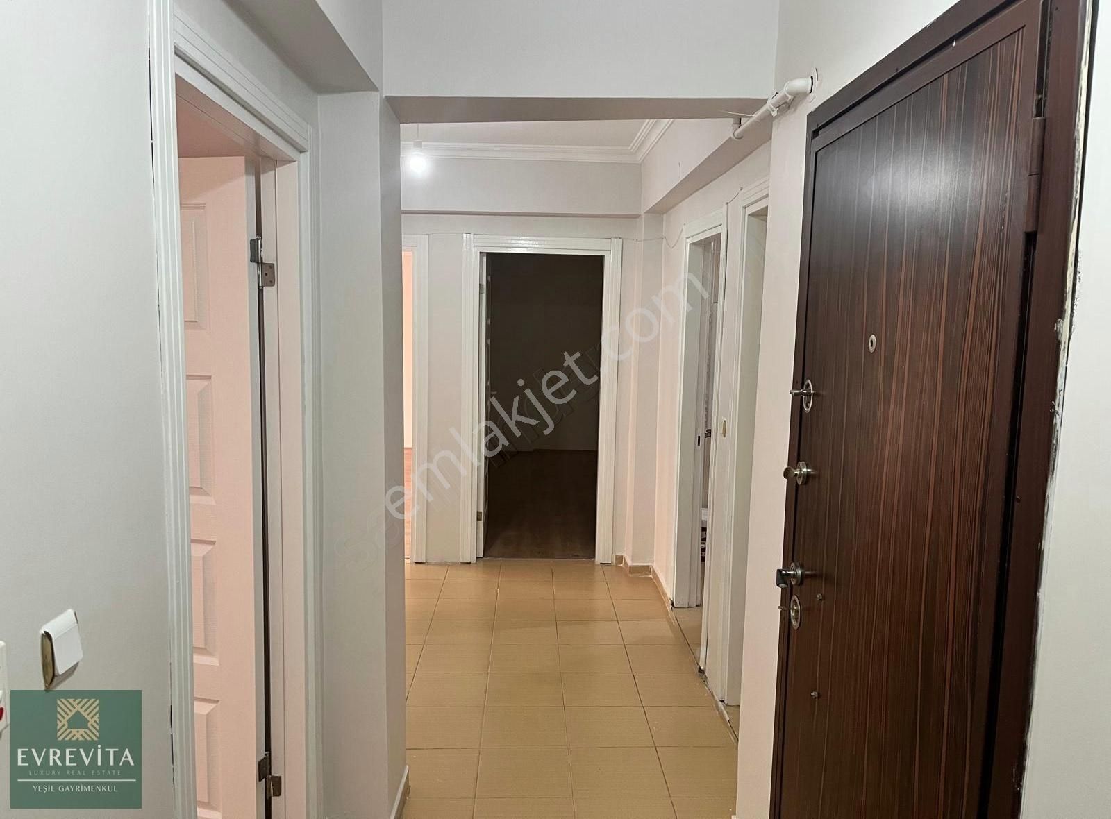 Üçevler Mahallesinde 2+1 Satılık Daire