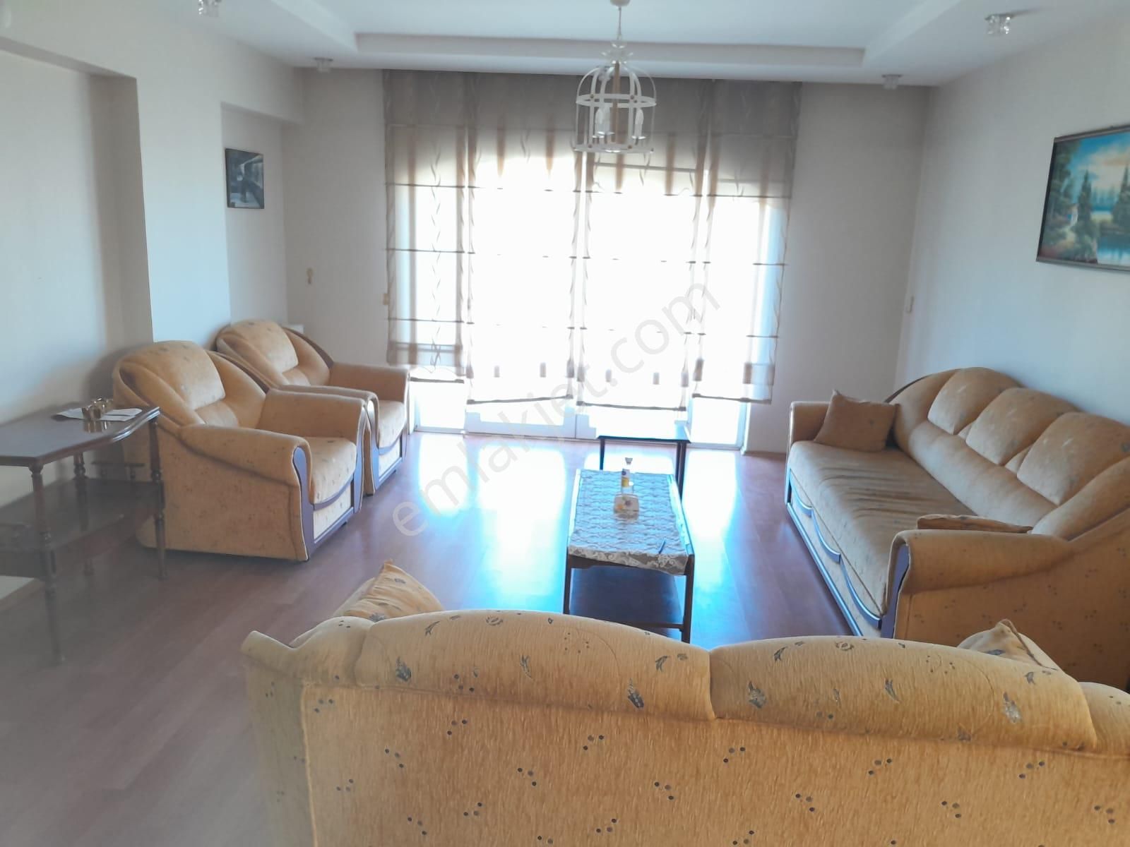 Dikmen Karapınarda , Mobilyalı, 2.kat , Kombili ,manzaralı, Asansörlü, 3+1...