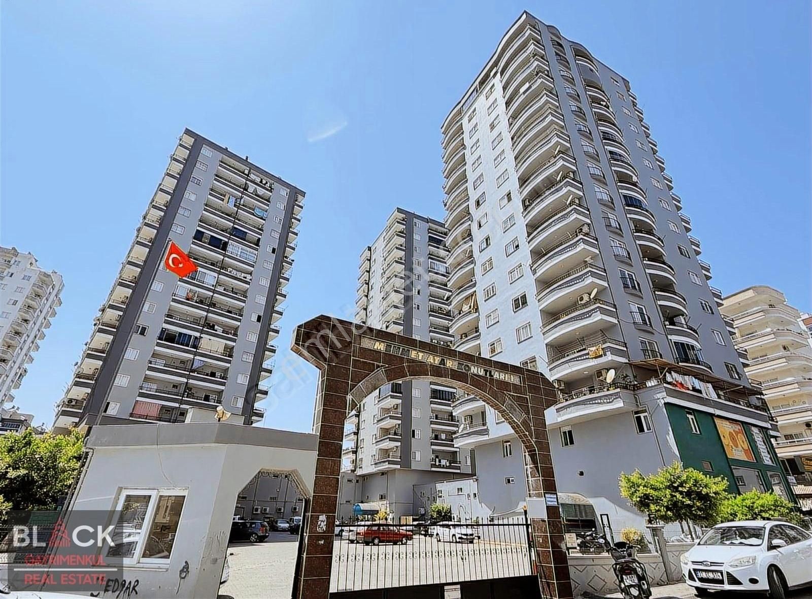 Black'te Devlet Hastanesi Civarı 3+1 Kiralık Daire