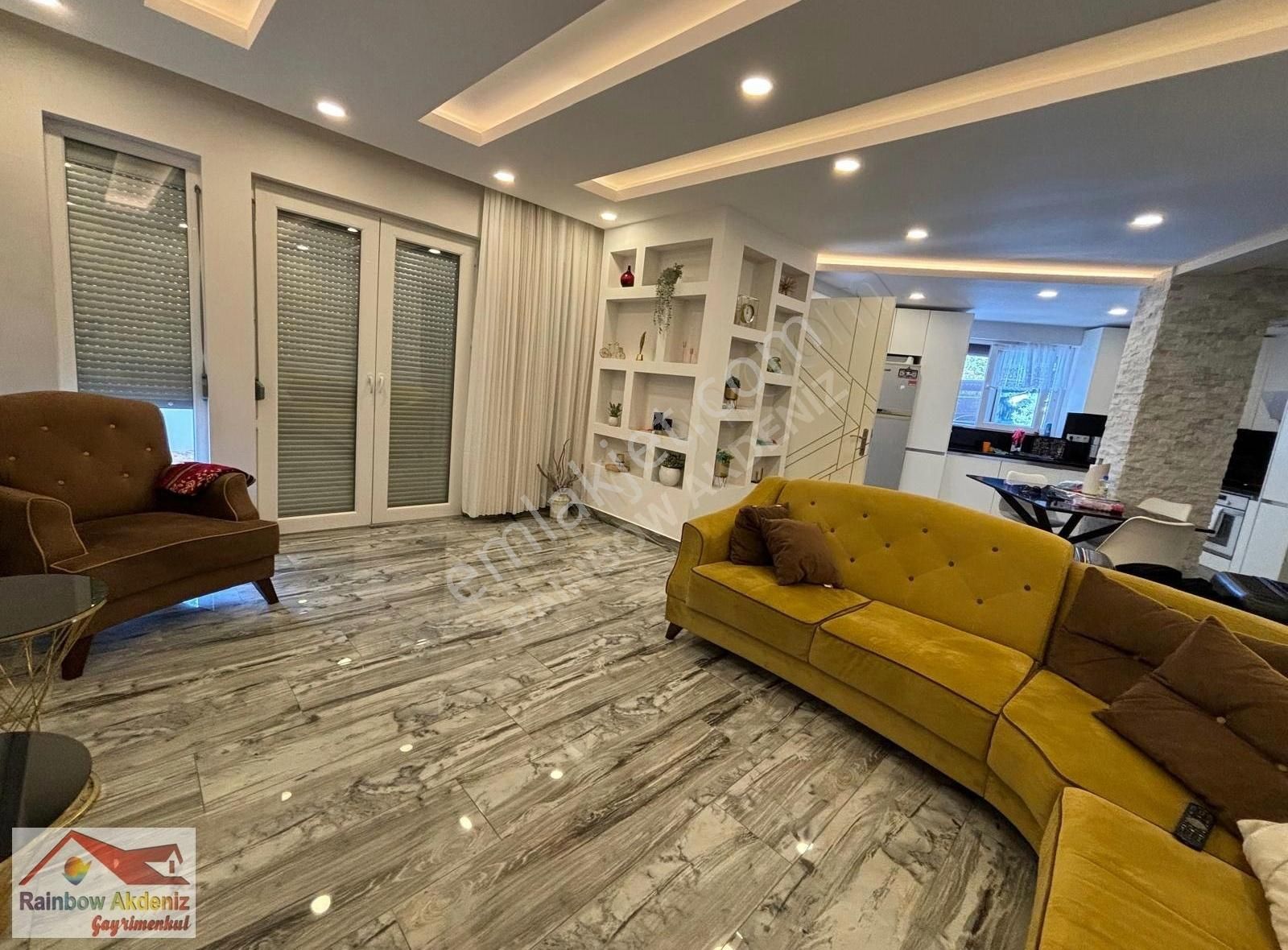 Serik, Belek'de Sahile 2 Km. Satılık 5+1 Triplex Villa ! - Görsel 2