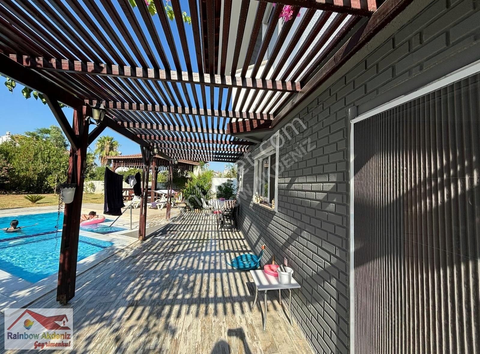 Serik, Belek'de Sahile 2 Km. Satılık 5+1 Triplex Villa ! - Görsel 11