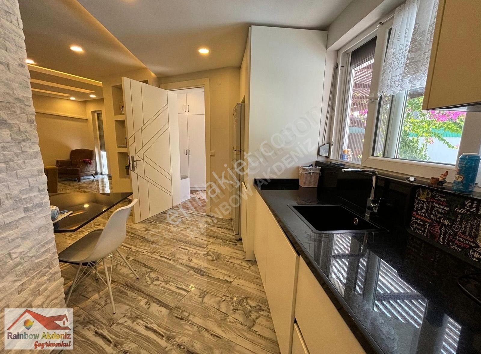 Serik, Belek'de Sahile 2 Km. Satılık 5+1 Triplex Villa ! - Görsel 17