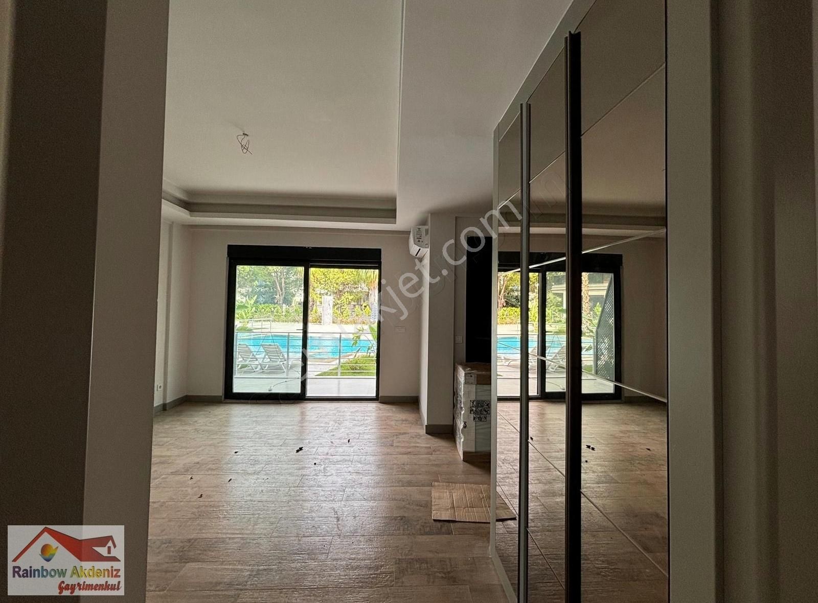 Side Merkezde Satılık Lüx 1+1 Daireler !!!! - Görsel 6