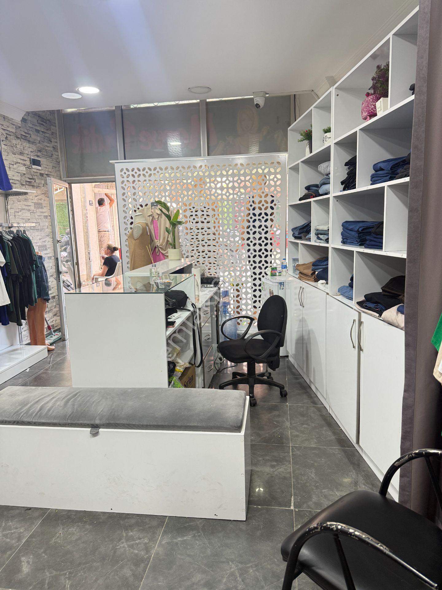 Söke Merkezde Satılık 27 M² Dükkan - Görsel 5