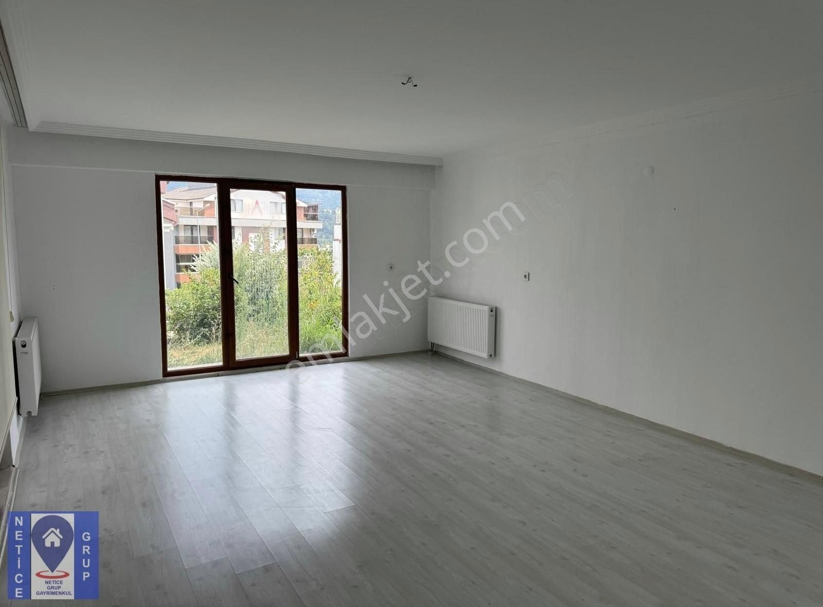 Nilüfer Çamlıca Mah 3+1 Kombili Havuzlu Site Kiralık