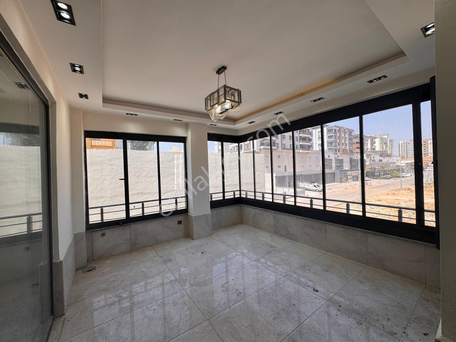 Fıstıklı'da Gazira'ya Yakın Lüks 3+1 Sıfır Daire - Görsel 10