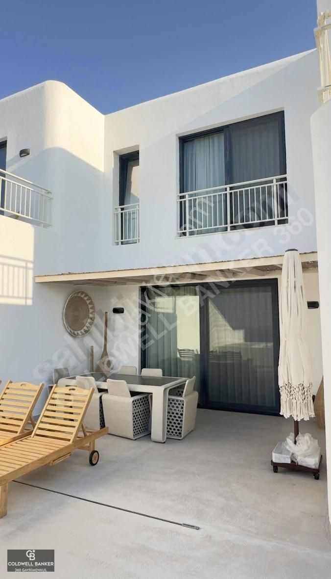 Kktc Girne Kayalar'da Deniz Manzaralı, Havuzlu Satılık Villa - Görsel 6