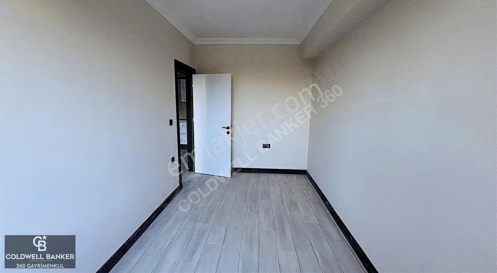 Menemen Seyrek Sıfır Binada Satılık 1+1 Daire - Görsel 8