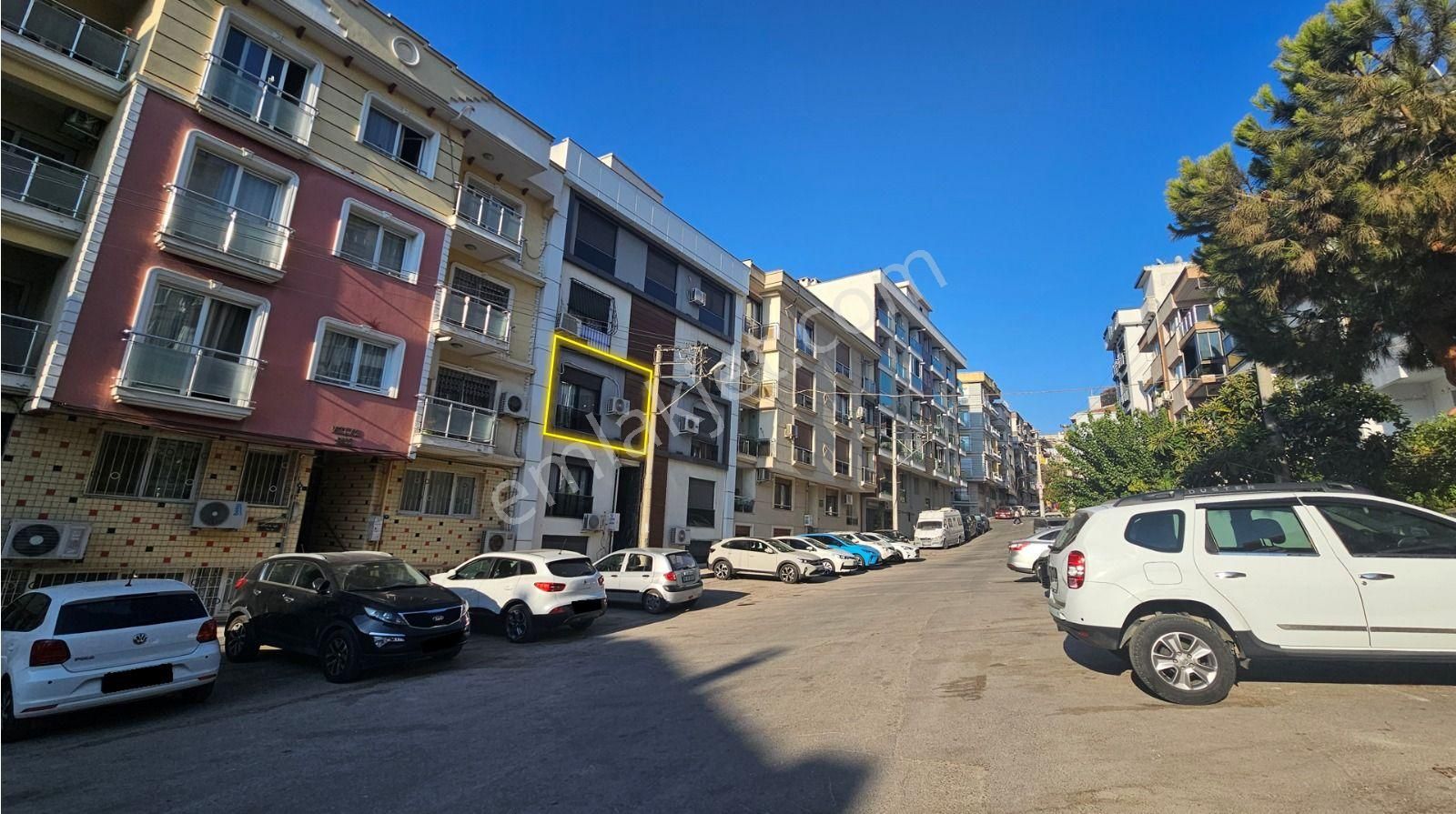 Konak Mithatpaşa Mah. 3+1 Ara Kat Satılık Daire - Görsel 4