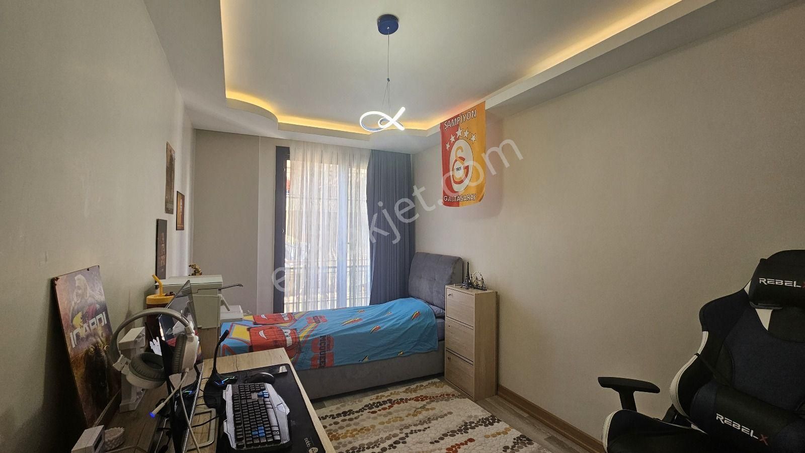 Konak Mithatpaşa Mah. 3+1 Ara Kat Satılık Daire - Görsel 21