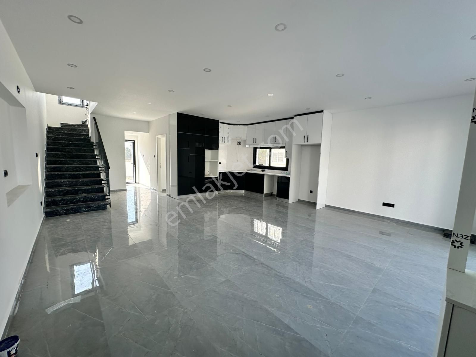 Gönyeli Satılık Tam Müstakil 4+1 Türk Malı Villa - Görsel 19