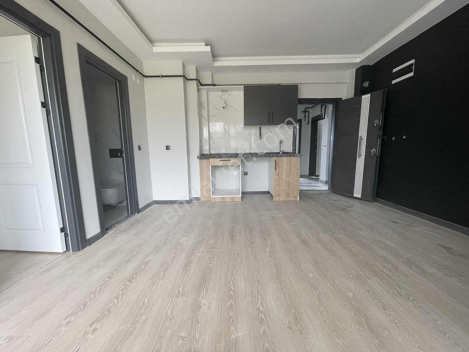 Pamuklu Bulvarına Çok Yakın Sıfır Satılık 1+1 Arakat