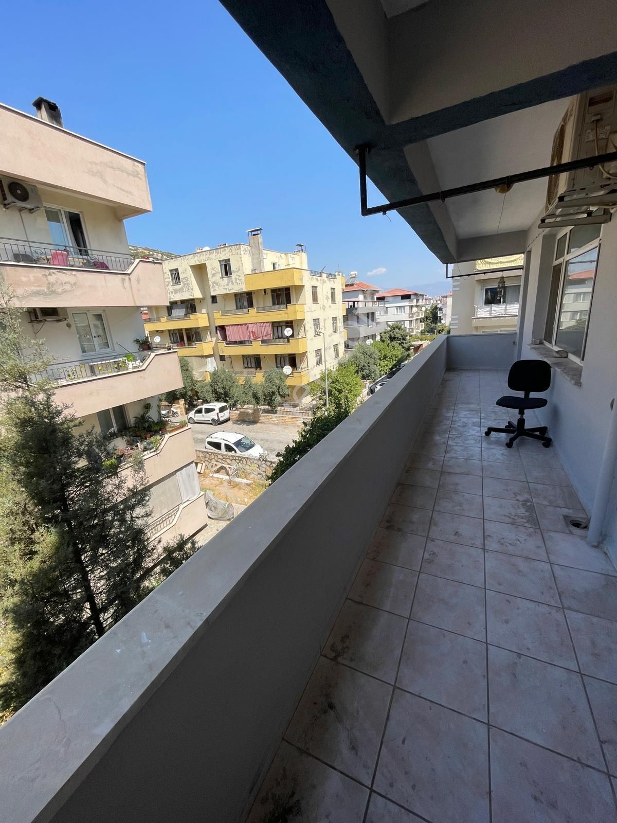 Doğadan Milas Meteoroloji Yanı Cadde Üstü Arakat Daire