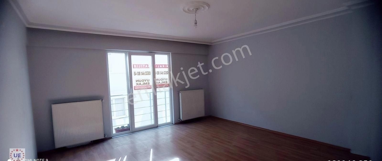 Uygun Dan Canik Belediyesi Üst Kısmında Satılık 2+1 90 M² 2 Balkonlu 3. Kat Asansörsüz - Görsel 7