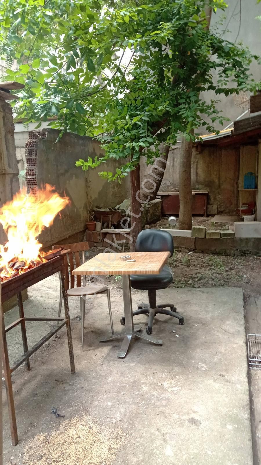Bakırköy İstanbul Caddesinde Akın 2 Pasajında