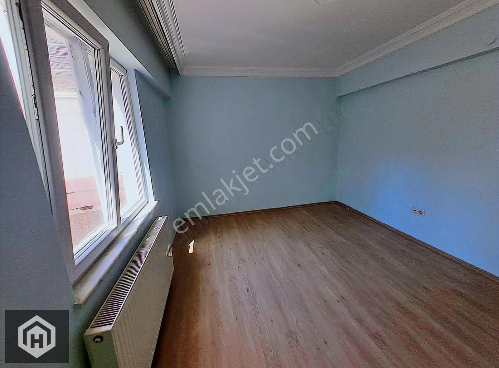 Mudanya Halitpaşa'da Kiralık 3+1 130mt2 Arakat Daire