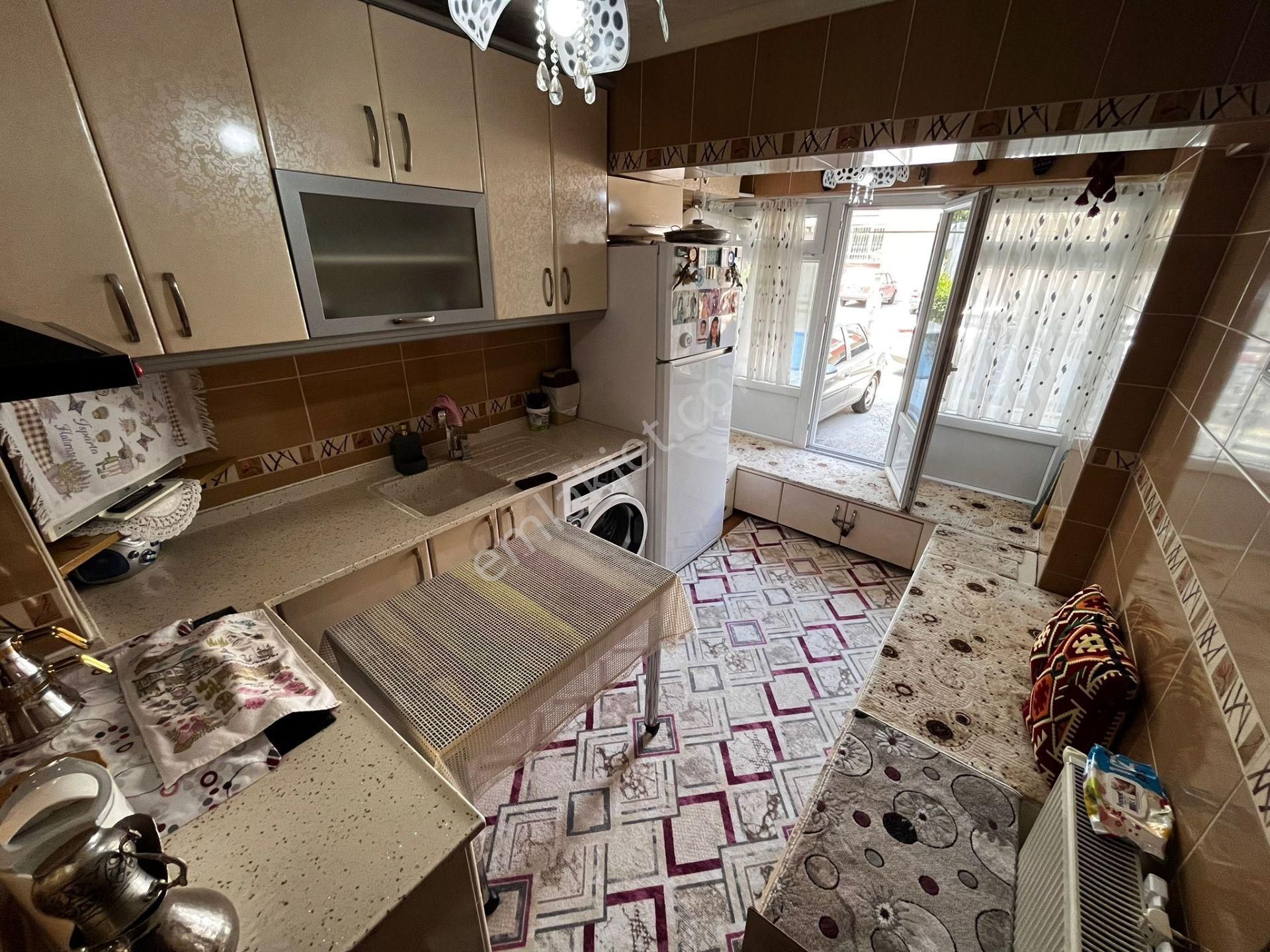 Evim Ankara'dan Y.giriş Altında Daire Var Yapılı Ön Cephe 3+1!!!!