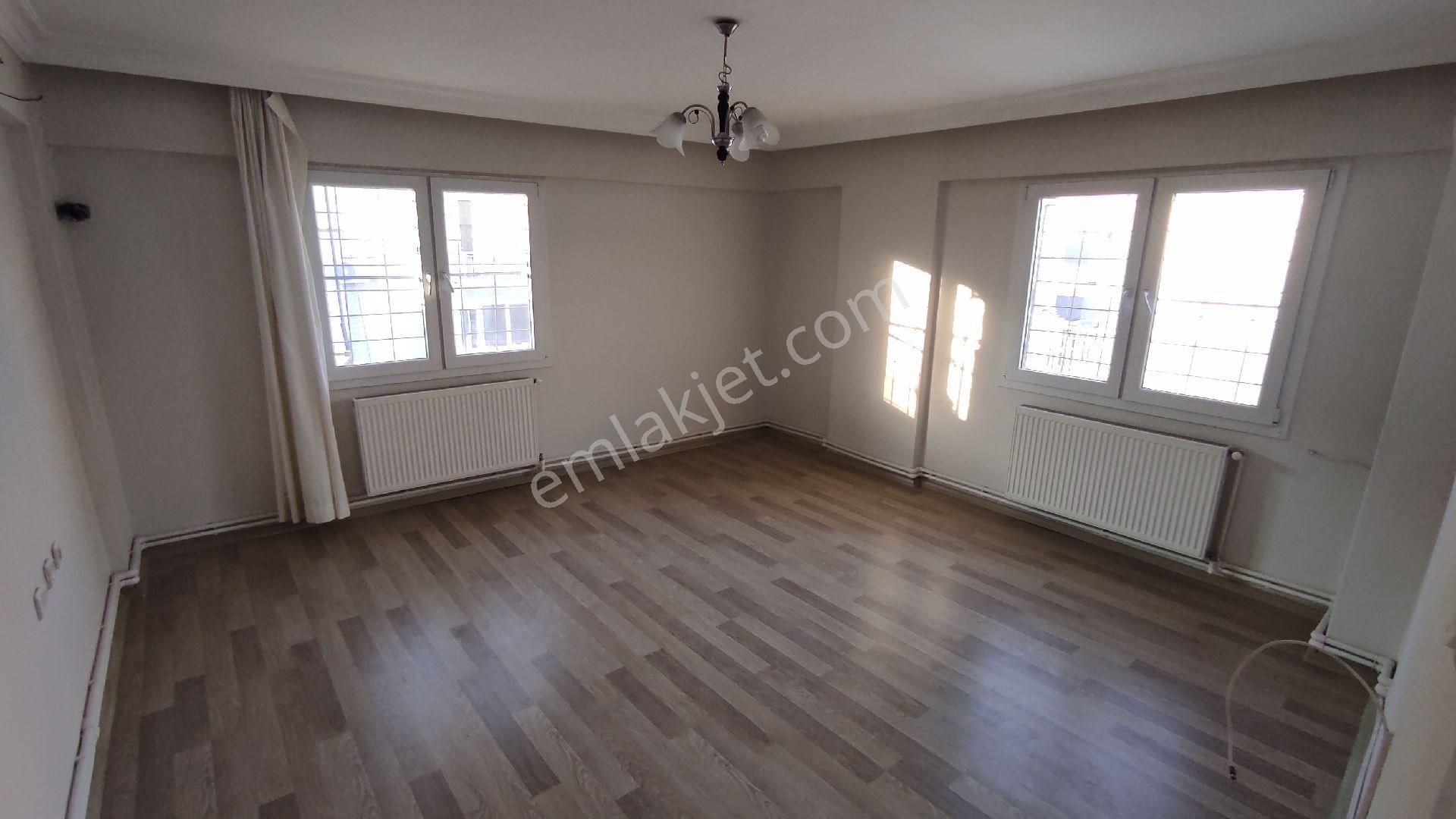 Konak Mahallesi’nde Kiralık 2+1 Geniş Daire