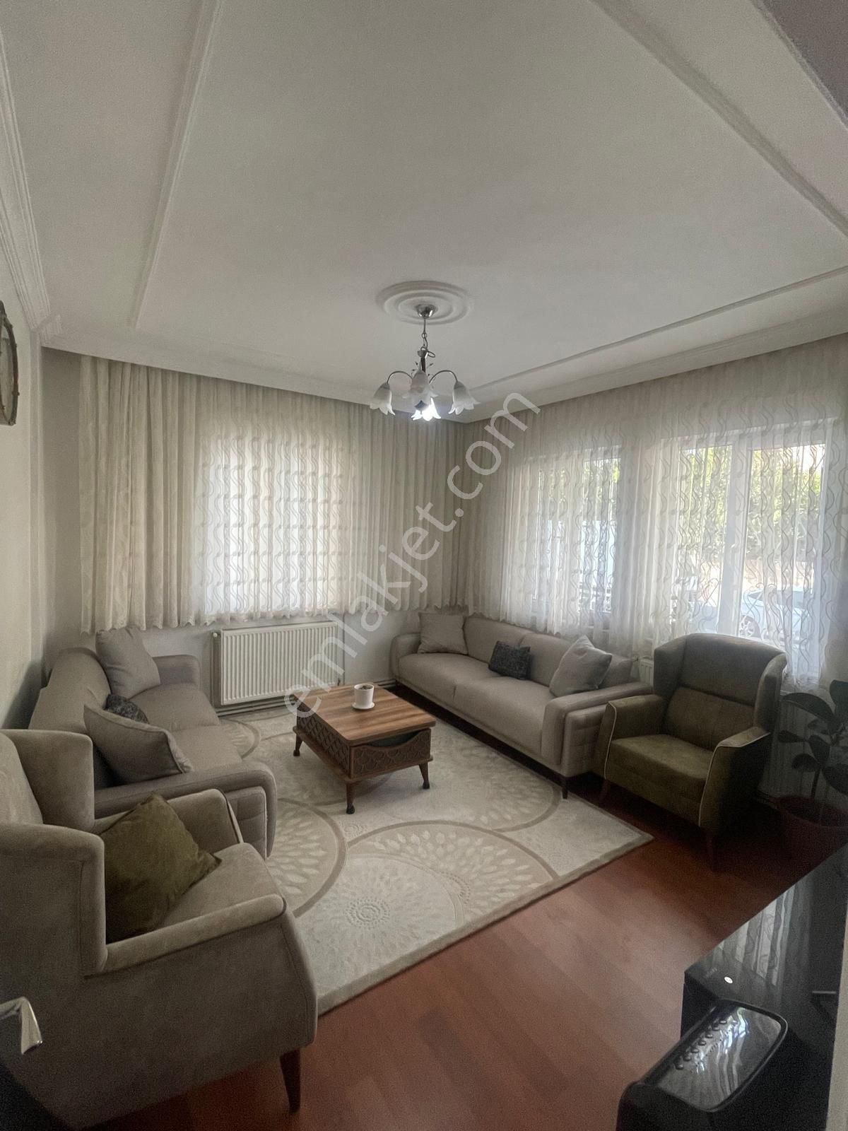 Toptancılar Sitesi Karşısı 3+1 Satılık Daire