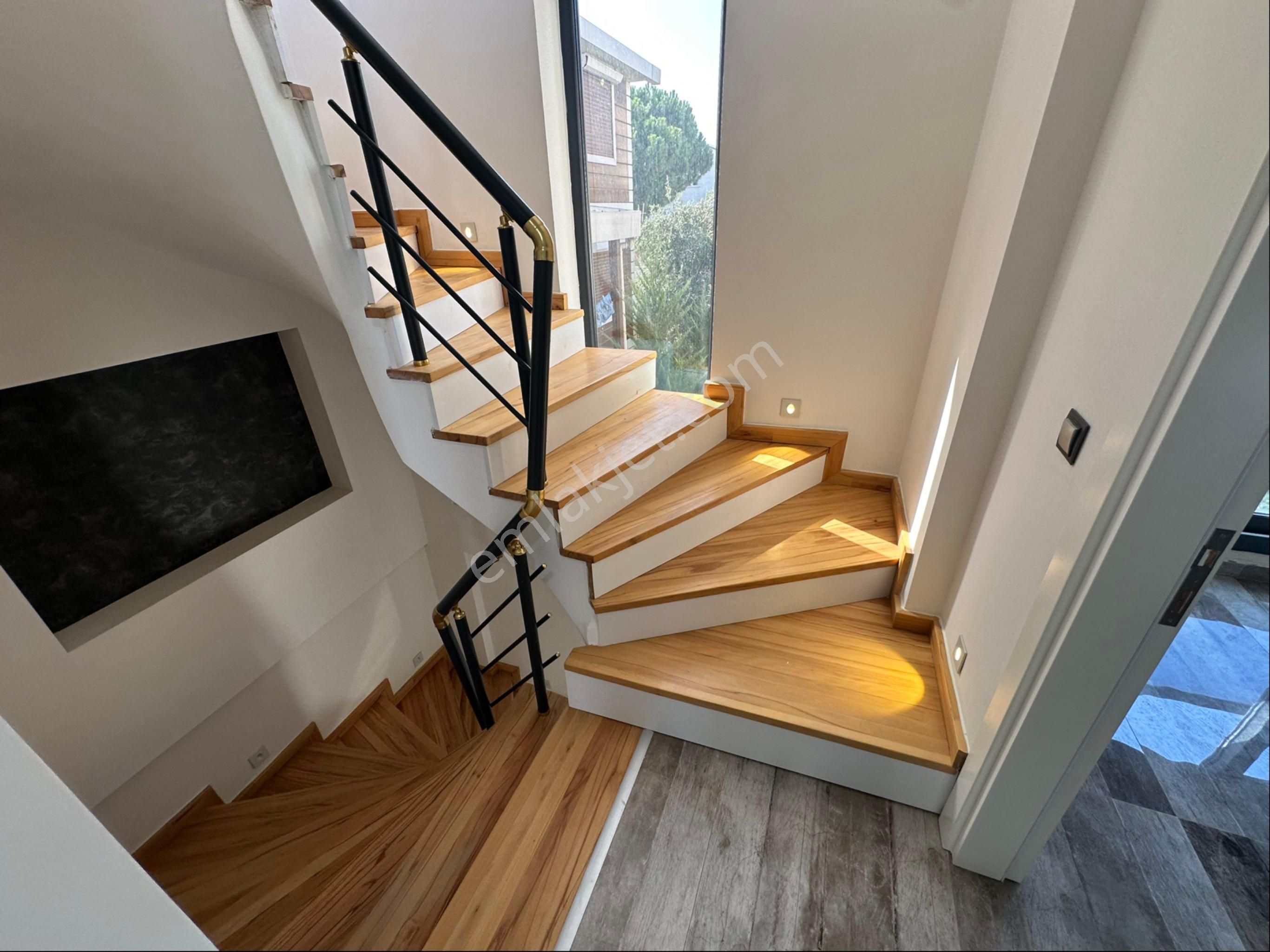 Seferihisar Doğanbey De Satılık 3+1 Villa Denize 150 Metre - Görsel 34