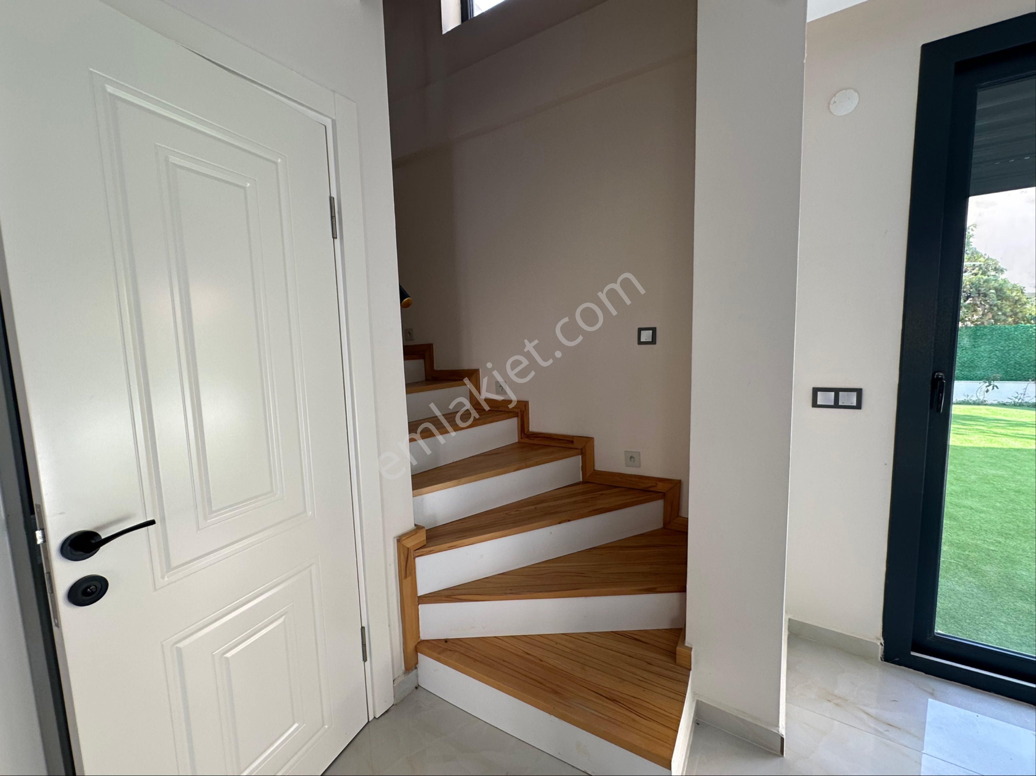 Seferihisar Doğanbey De Satılık 3+1 Villa Denize 150 Metre - Görsel 21