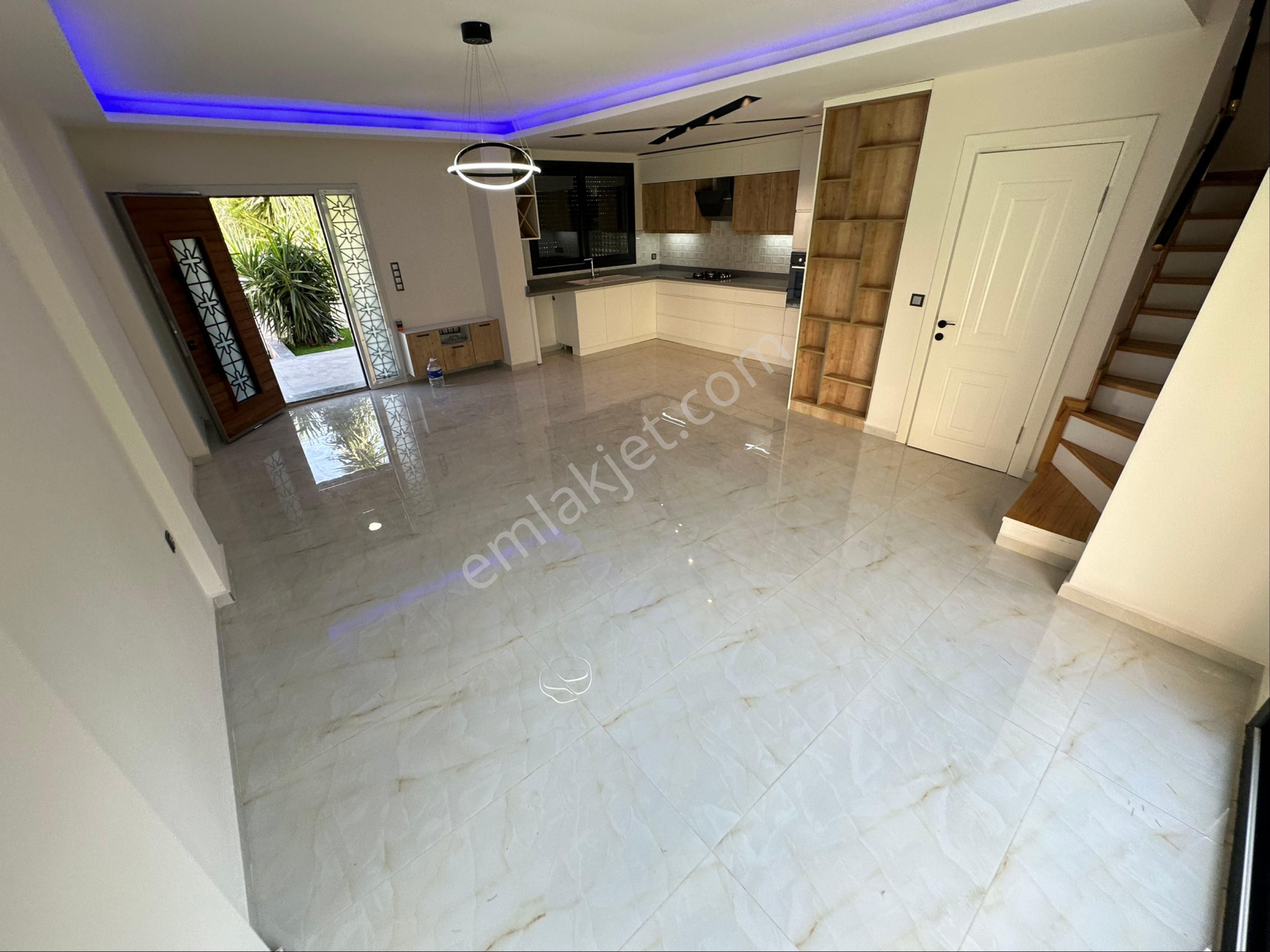 Seferihisar Doğanbey De Satılık 3+1 Villa Denize 150 Metre - Görsel 14