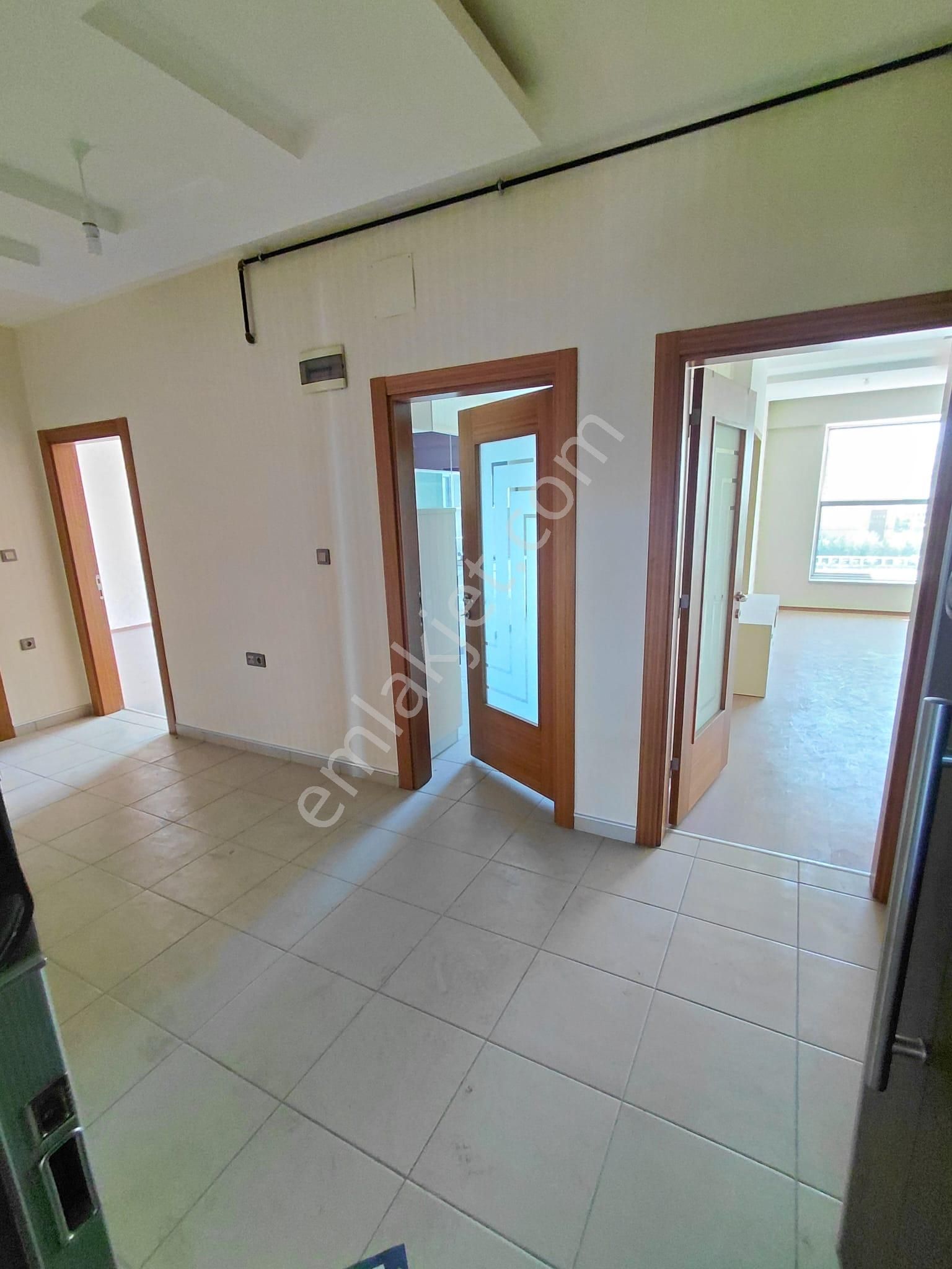 Emrah Çiftci'den Selçuklu Yazır Mah.ecdat Parkı Karşısı Kiralık 3+1 Arakat Lüks Daire - Görsel 20