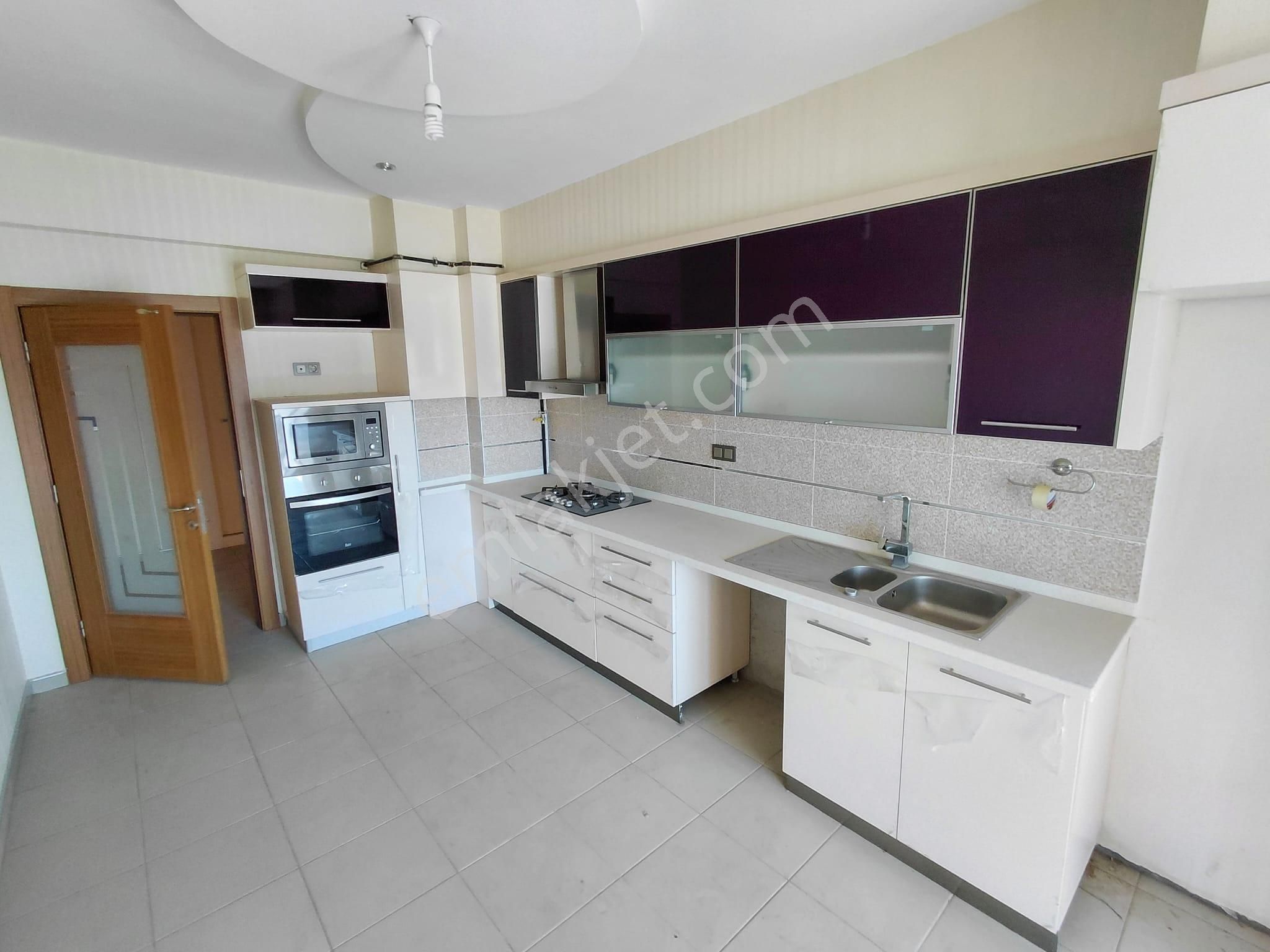 Emrah Çiftci'den Selçuklu Yazır Mah.ecdat Parkı Karşısı Kiralık 3+1 Arakat Lüks Daire - Görsel 8