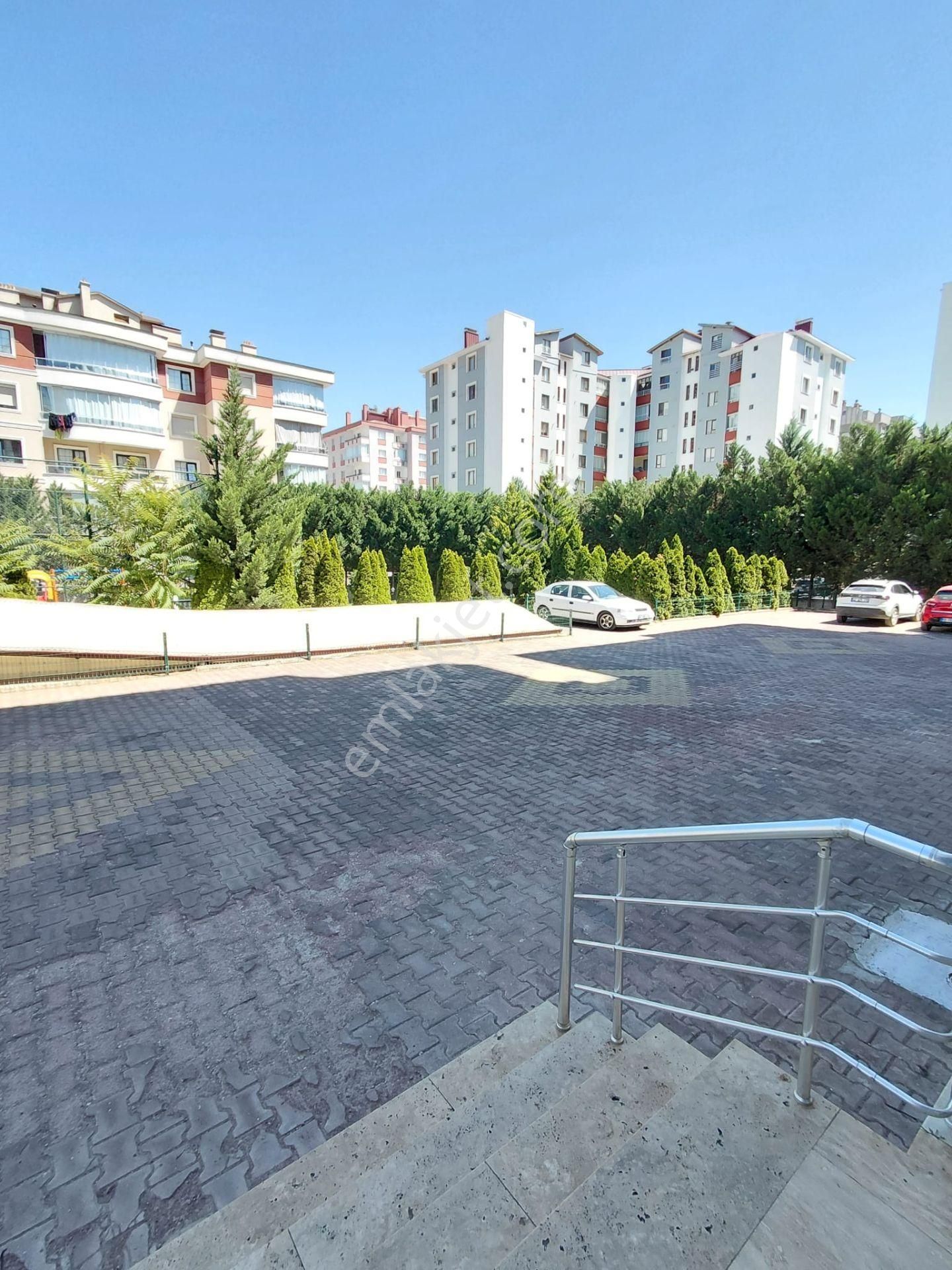 Emrah Çiftci'den Selçuklu Yazır Mah.ecdat Parkı Karşısı Kiralık 3+1 Arakat Lüks Daire - Görsel 32