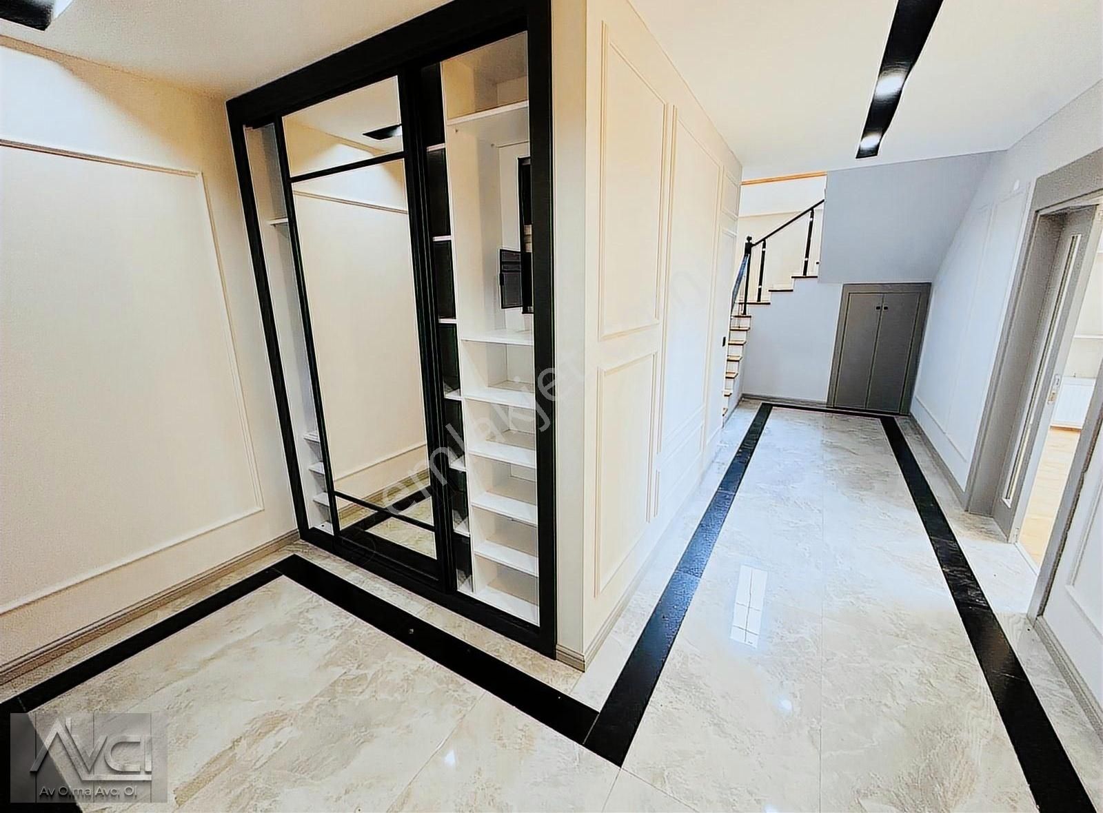 Avcı'dan Altınoluk Denize 100mt Yeni Nesil Lüks 4+1 Loft Villa - Görsel 10