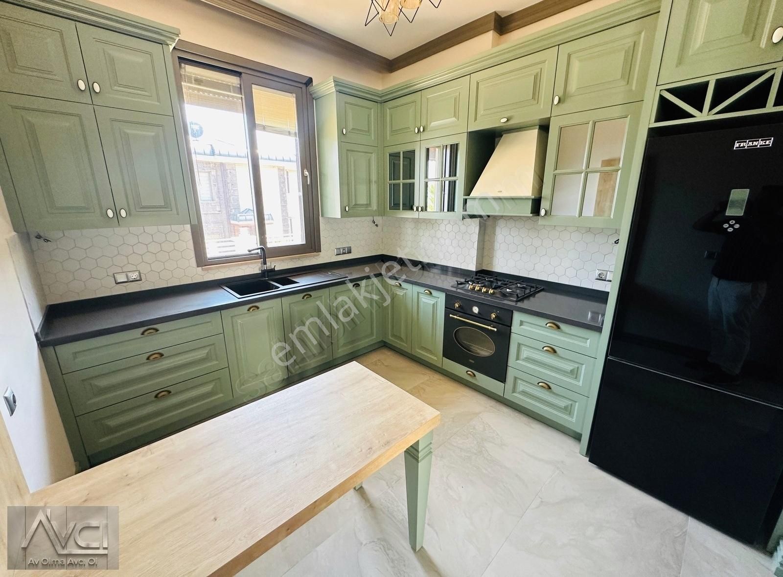 Avcı'dan Altınoluk 600m2 Arsa Manzaralı Müstakil Havuzlu Villa - Görsel 5