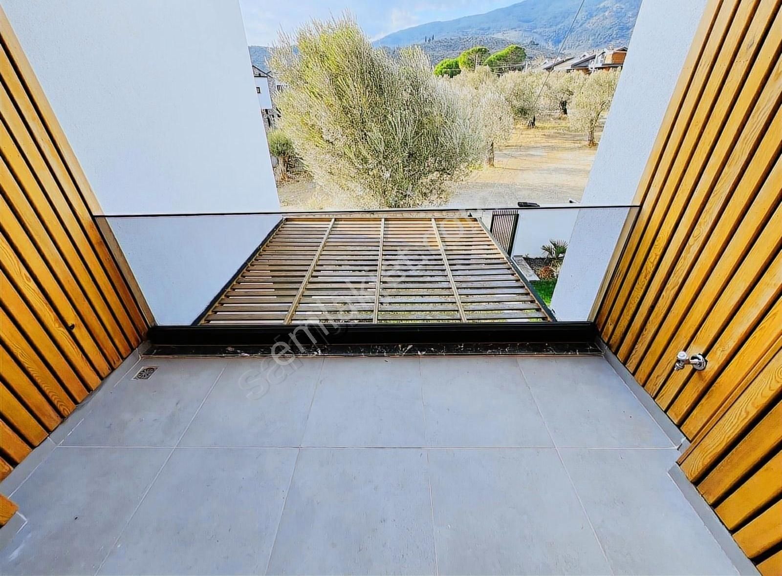 Gürede Lüks, Tam Müstakil Villa 5+2 Havuzlu Saunalı 300m2 Bahçe - Görsel 22