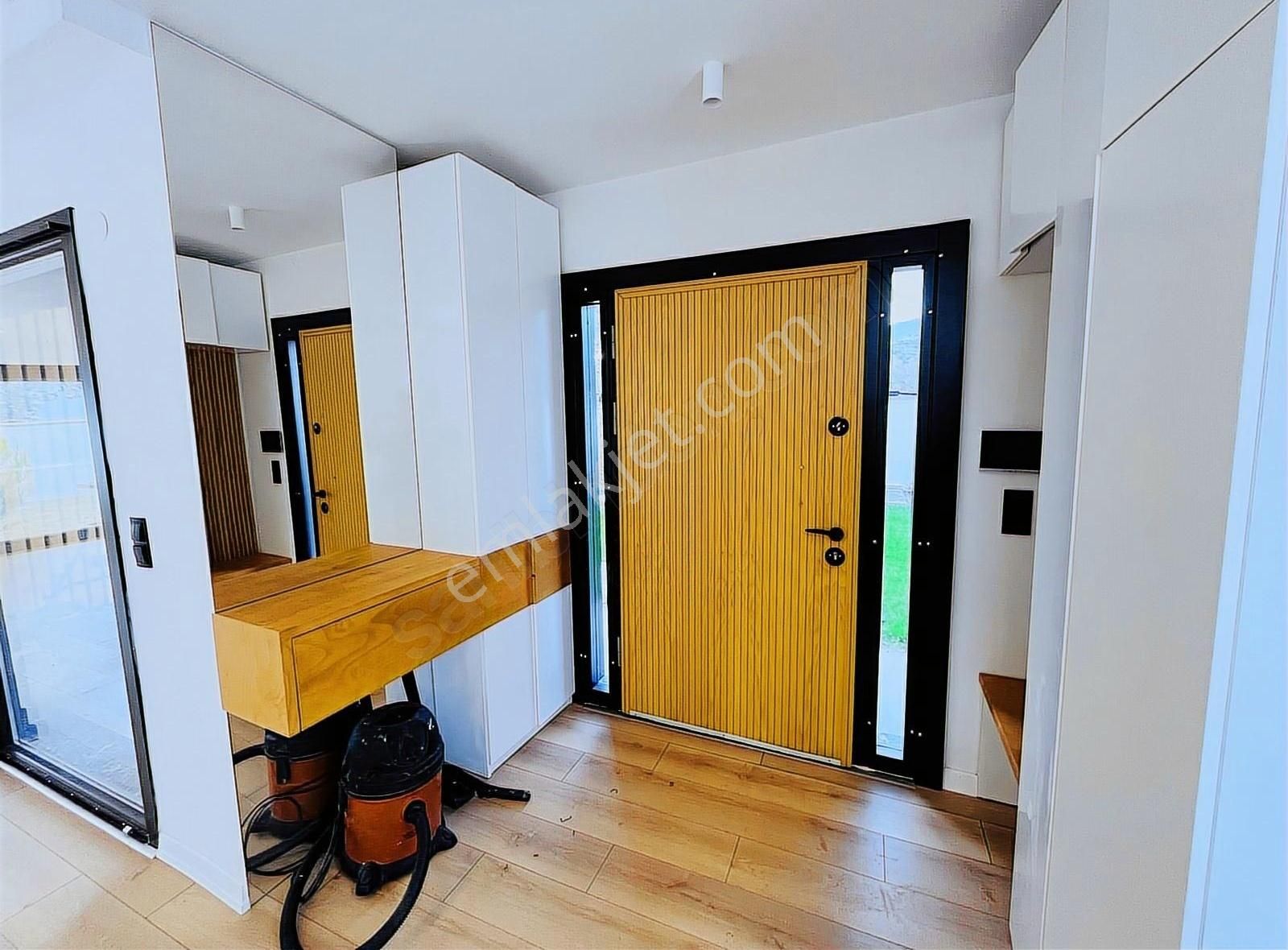 Gürede Lüks, Tam Müstakil Villa 5+2 Havuzlu Saunalı 300m2 Bahçe - Görsel 31