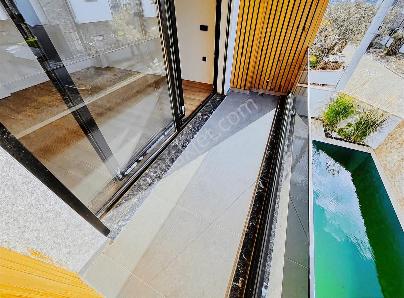 Gürede Lüks, Tam Müstakil Villa 5+2 Havuzlu Saunalı 300m2 Bahçe - Görsel 7