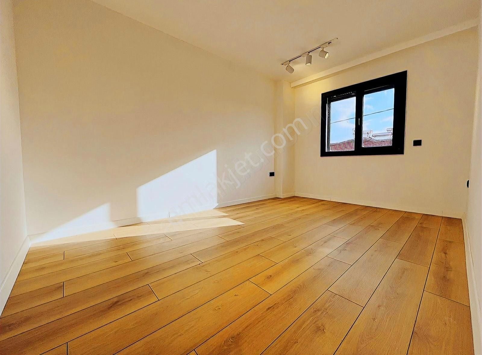 Gürede Lüks, Tam Müstakil Villa 5+2 Havuzlu Saunalı 300m2 Bahçe - Görsel 21