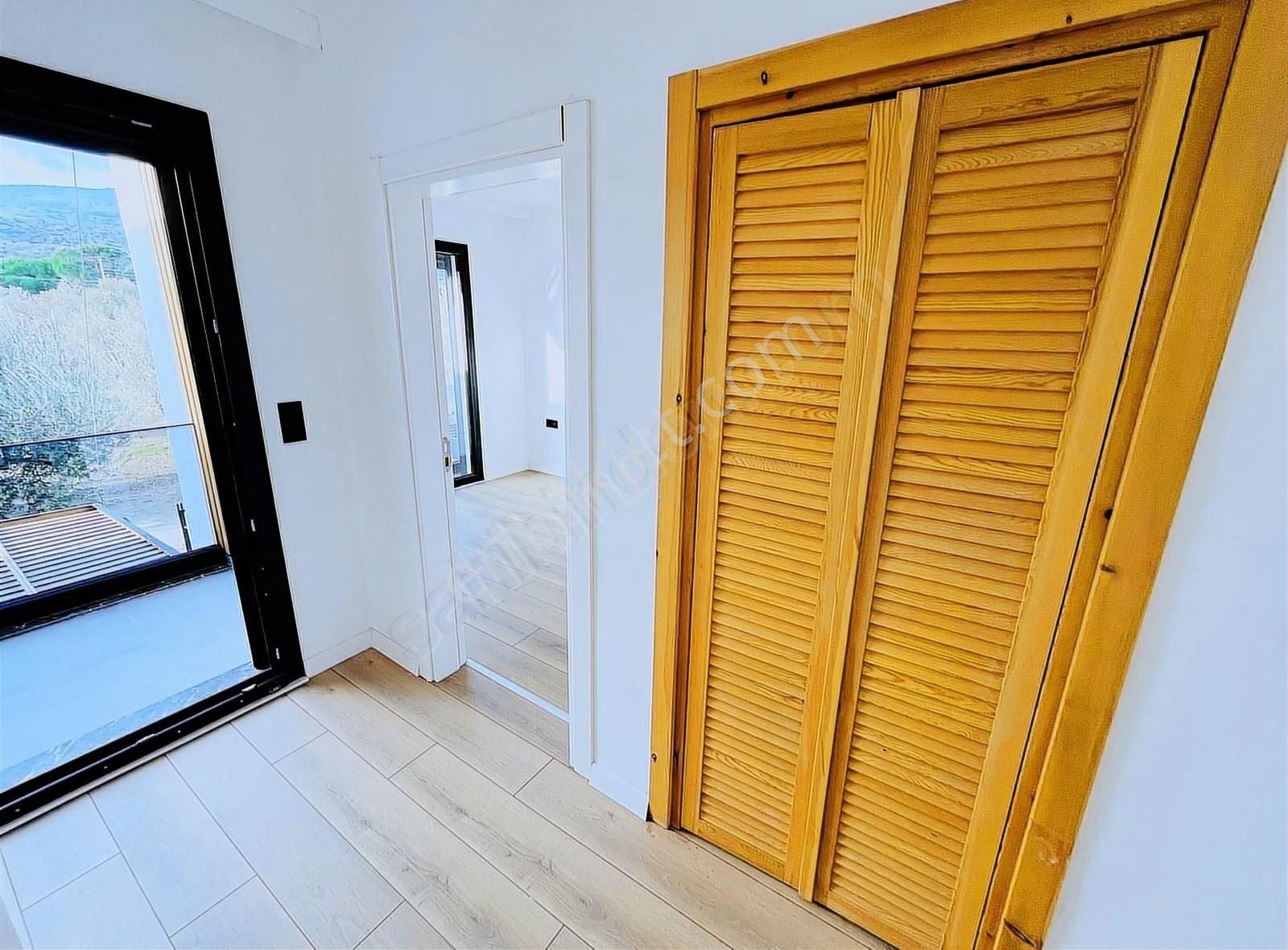 Gürede Lüks, Tam Müstakil Villa 5+2 Havuzlu Saunalı 300m2 Bahçe - Görsel 13