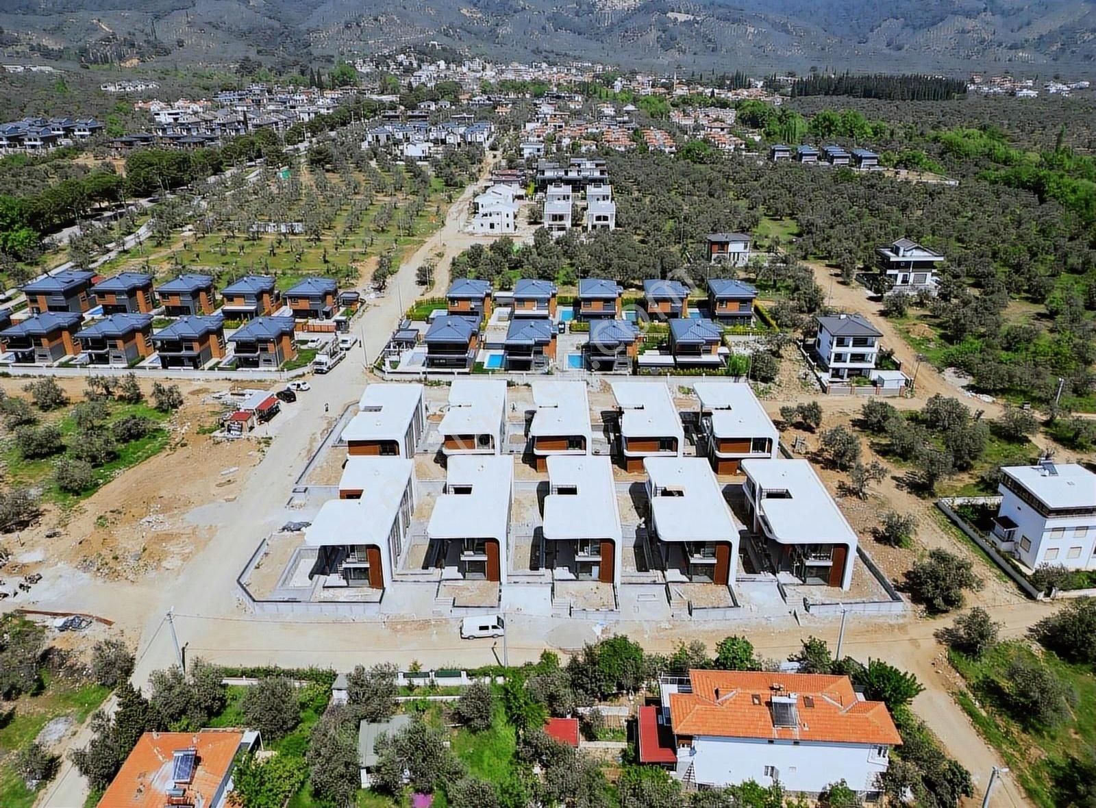 Avcı'dan 400m2 Arsa İçerisinde Müstakil Havuzlu Lüks 4+1 Villa - Görsel 3