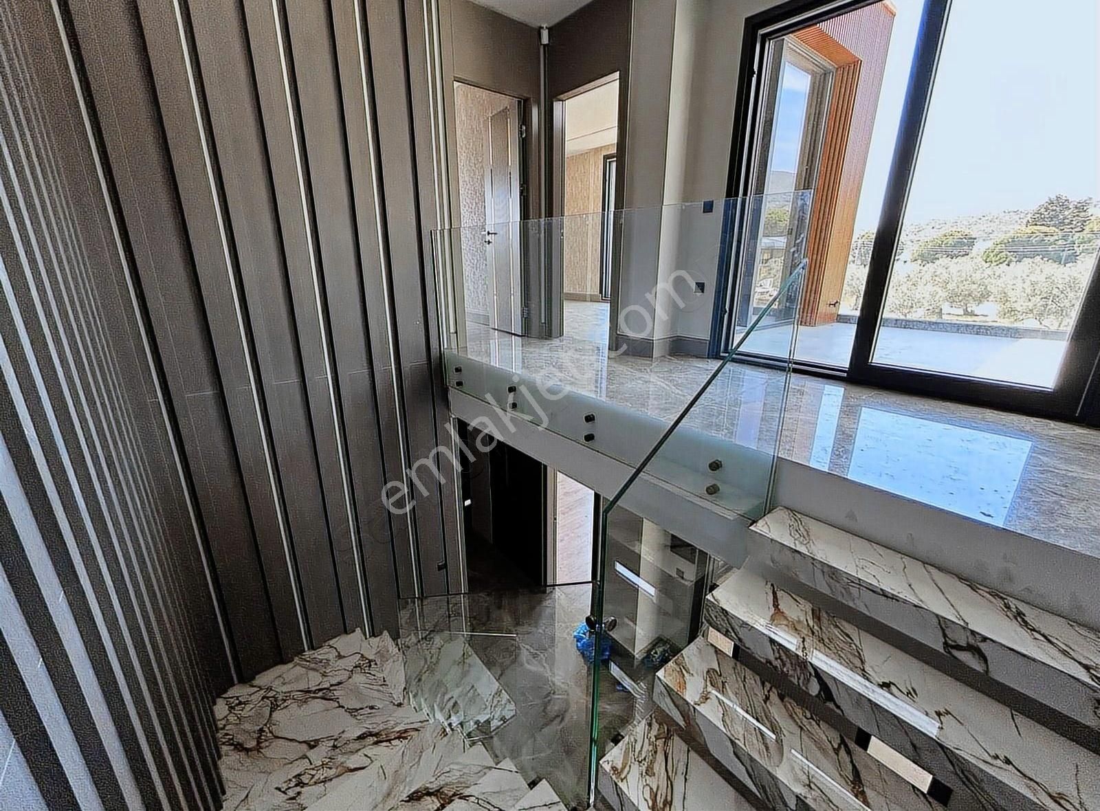 Avcı'dan 400m2 Arsa İçerisinde Müstakil Havuzlu Lüks 4+1 Villa - Görsel 24