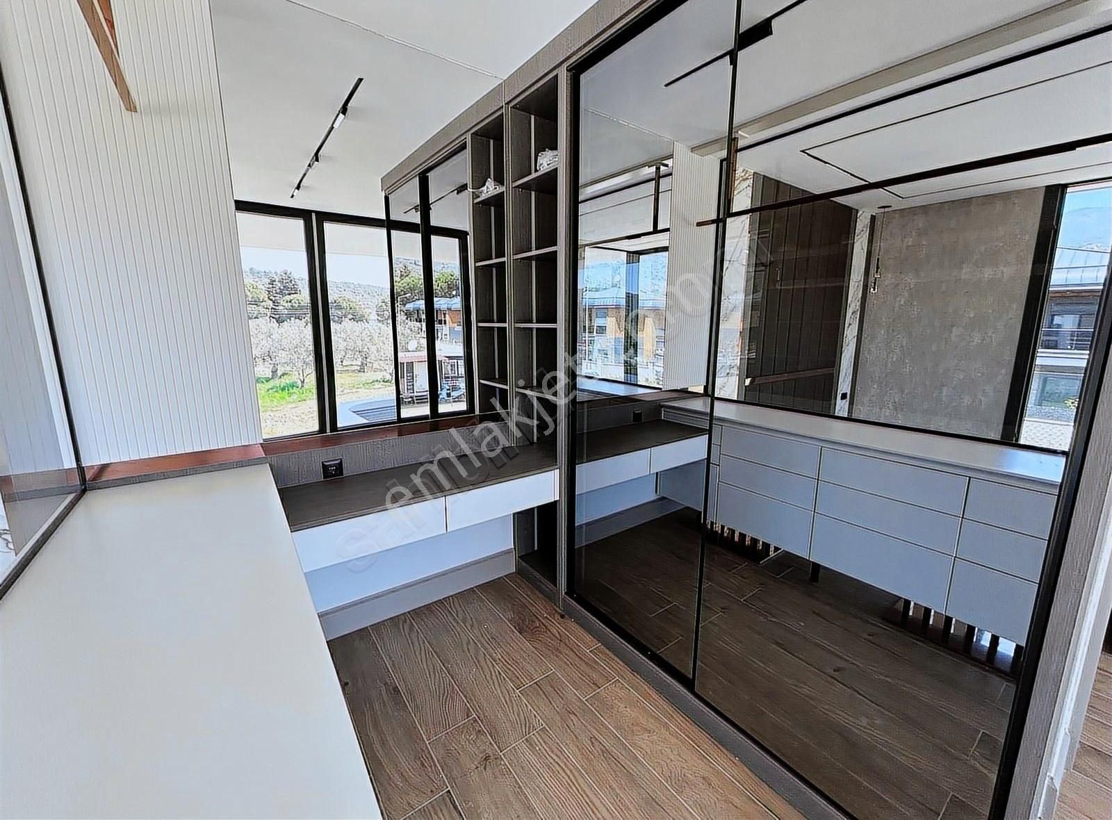 Avcı'dan 400m2 Arsa İçerisinde Müstakil Havuzlu Lüks 4+1 Villa - Görsel 25