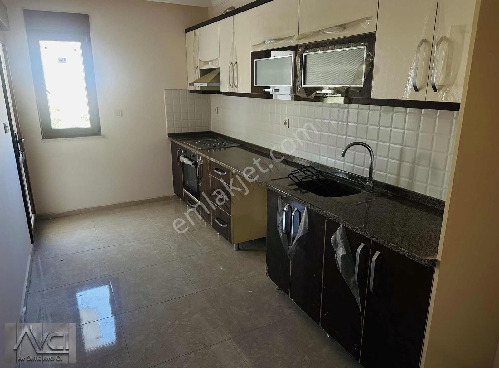 Avcı'dan Altınoluk Havuzlu Site Otopark Denize Sifir Villa Tipi - Görsel 11