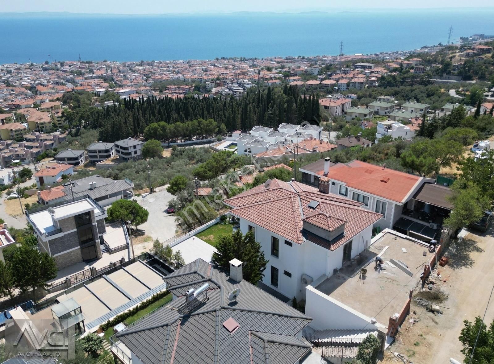 Avcı'dan Altınoluk Ful Deniz Manzara Asansörlü Havuzlu 4+1 Villa - Görsel 6