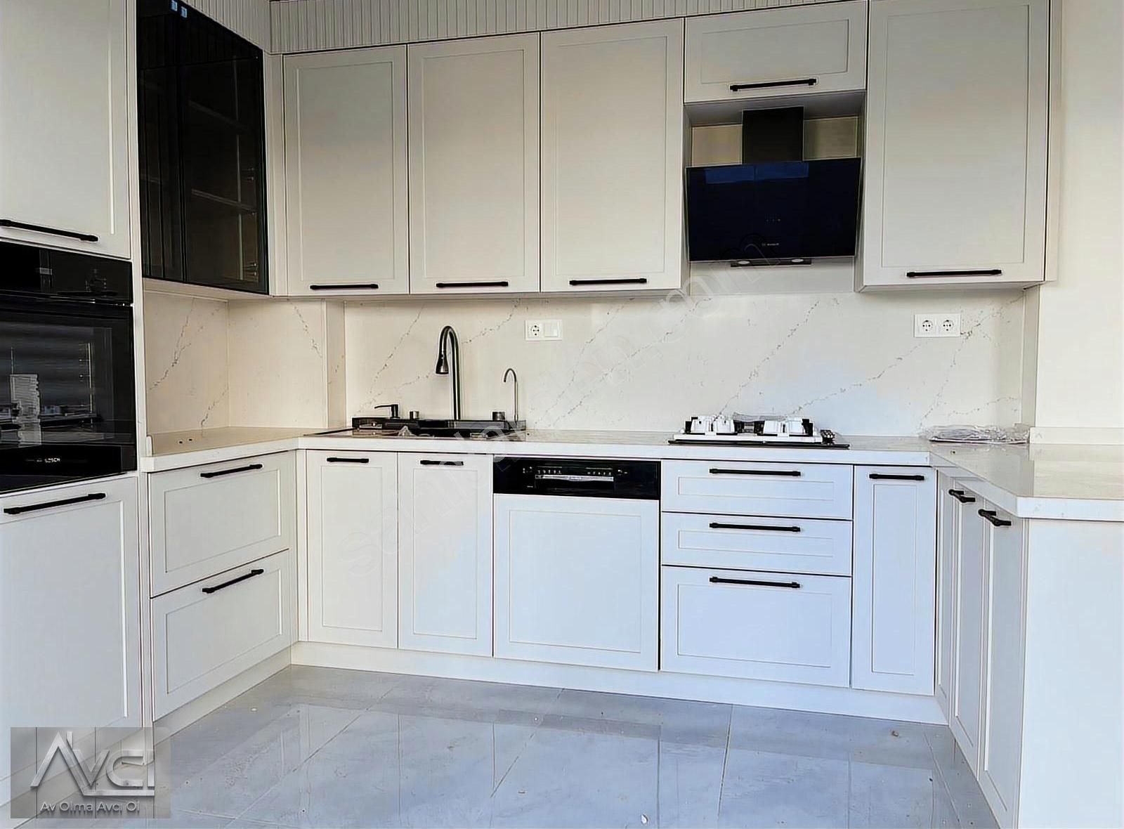 Avcı'dan Küçükkuyu'da Denize 100m Mesafede Müstakil 3+1 Villalar - Görsel 23