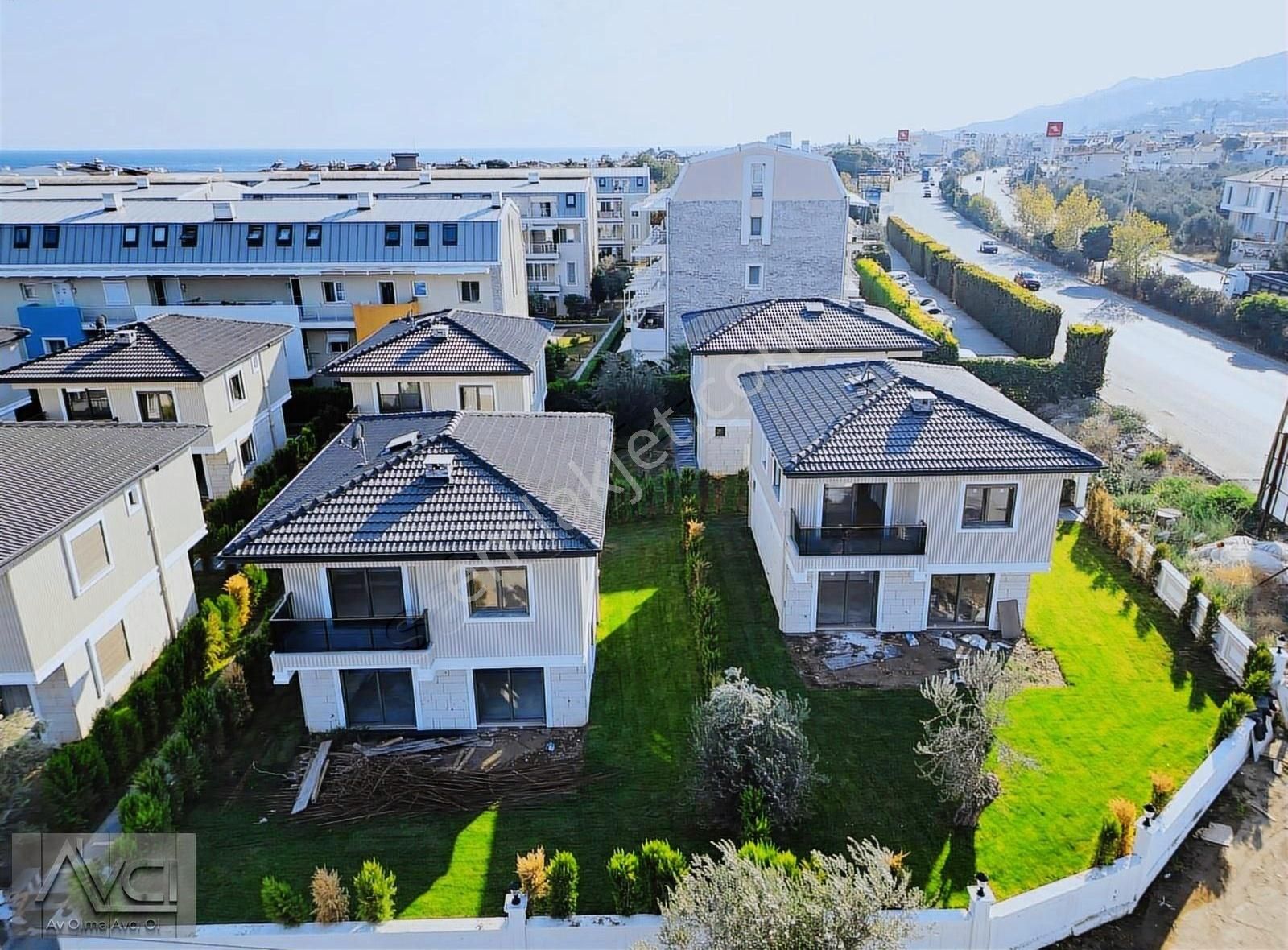 Avcı'dan Küçükkuyu'da Denize 100m Mesafede Müstakil 3+1 Villalar - Görsel 21