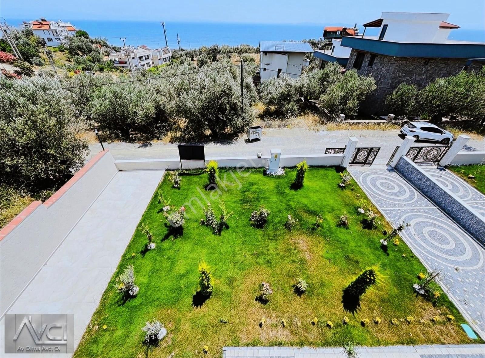 Mıhlı'da Deniz Manzaralı 450m2 Arsa İçerisinde Müstakil Villalar - Görsel 12