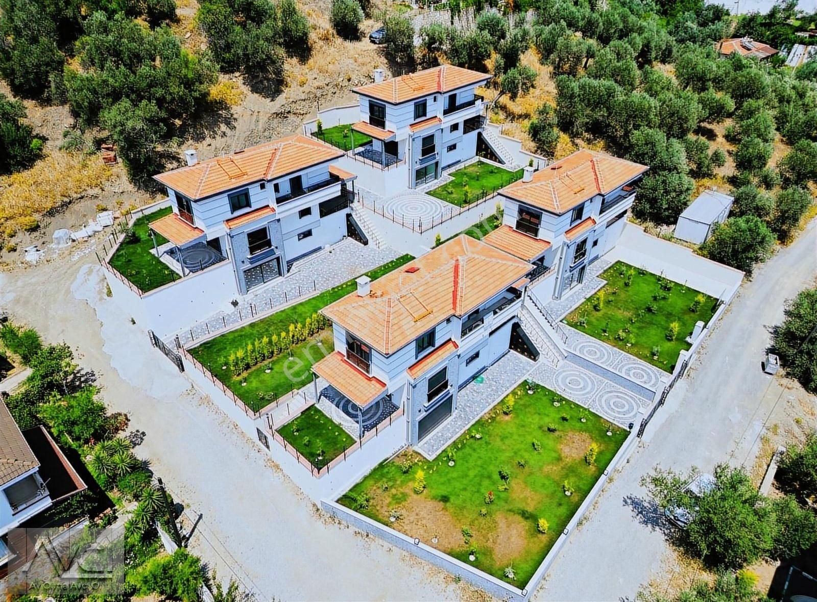 Mıhlı'da Deniz Manzaralı 450m2 Arsa İçerisinde Müstakil Villalar - Görsel 16