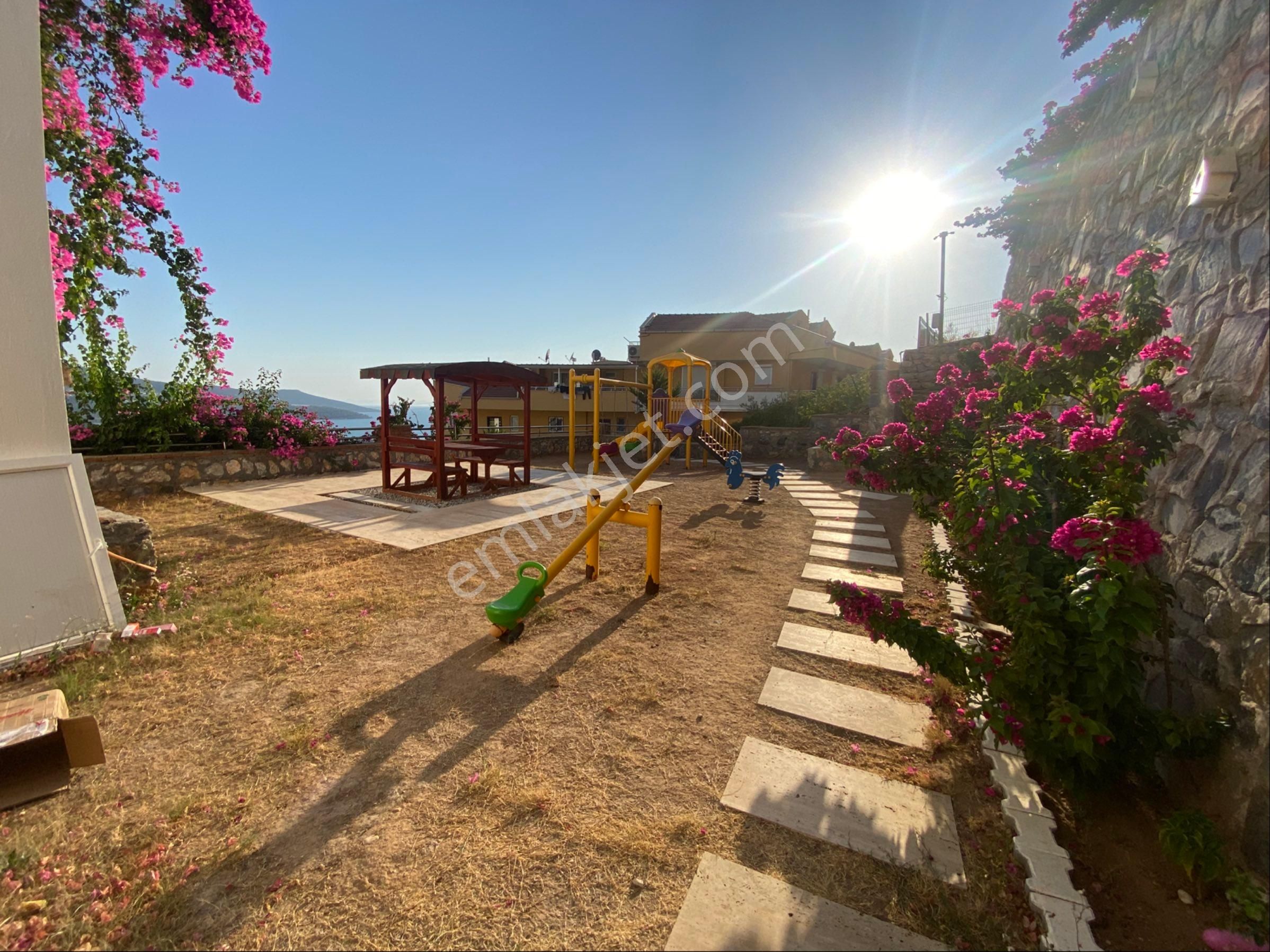 Full Deniz Manzaralı 3+1 Bahçeli Dubleks - Görsel 6