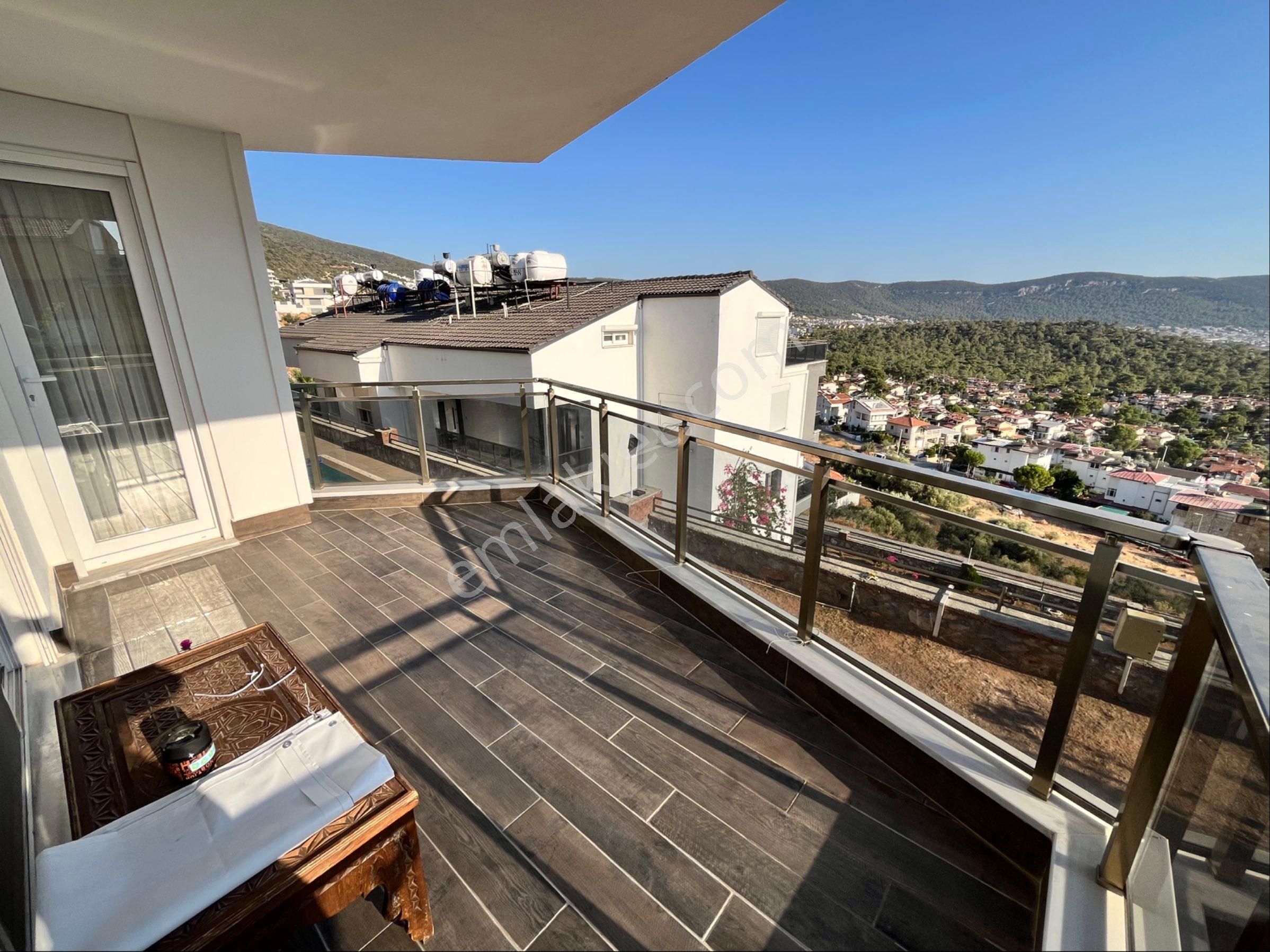 Full Deniz Manzaralı 3+1 Bahçeli Dubleks - Görsel 9