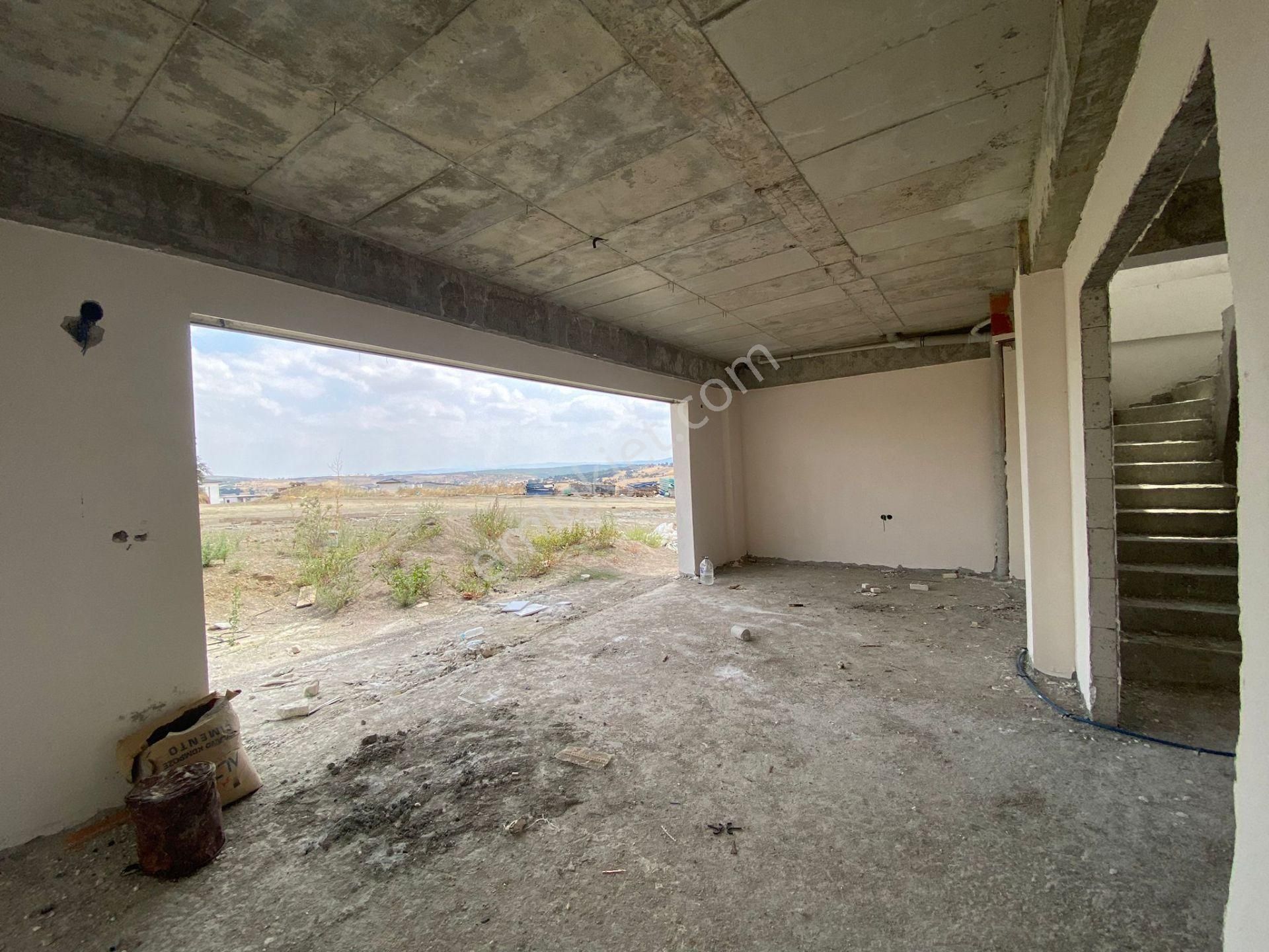 Cb King'den Edremit Yolu Üzerinde 5+1 Satılık Villa - Görsel 3