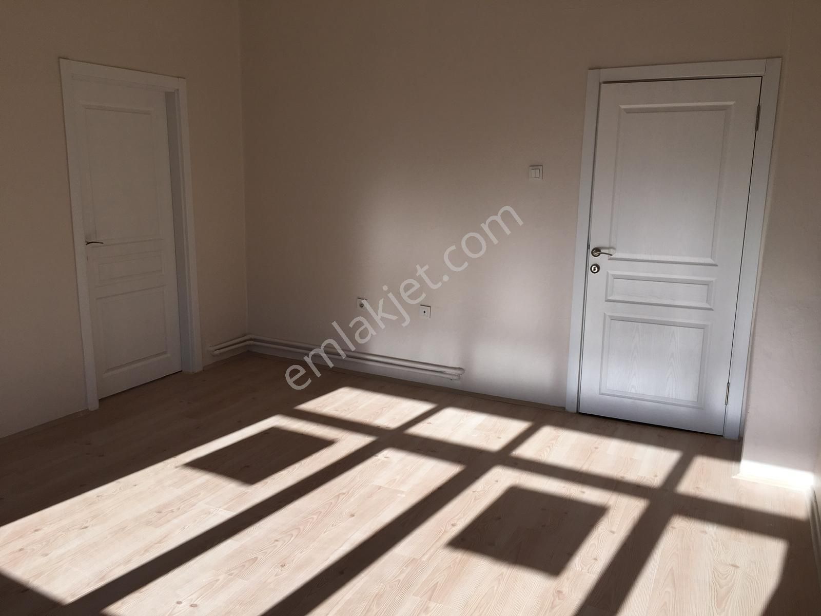 Sahibinden Aşağı Eğlence Gata Ve Şhr.hastanesi Yakını Yürüme Mesafesi 2+1 Ara Kat Kiralık - Görsel 4